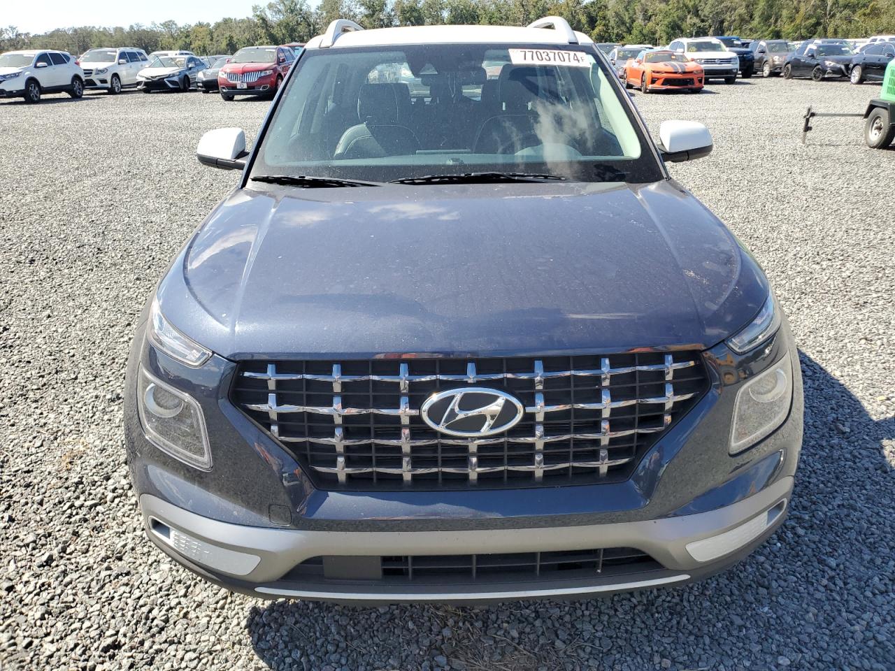 2022 Hyundai Venue - Image 5