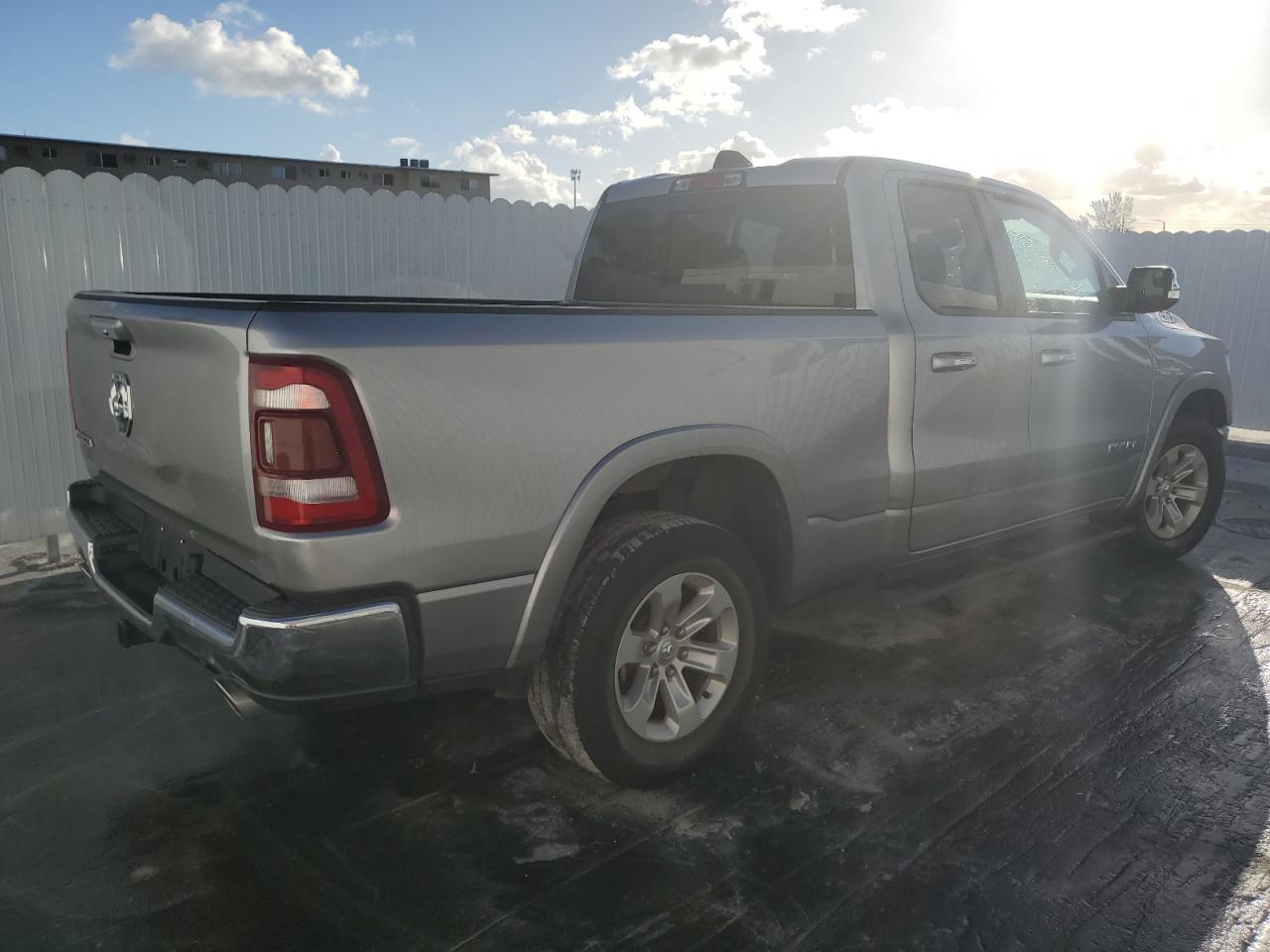 2019 RAM 1500 - Image 3