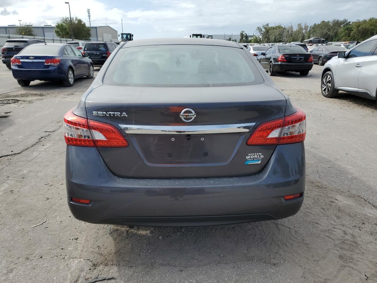 2014 Nissan Sentra - Image 6