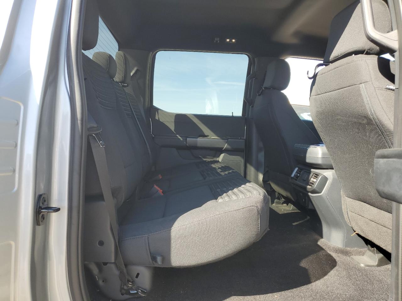 2023 Ford F-150 - Image 11