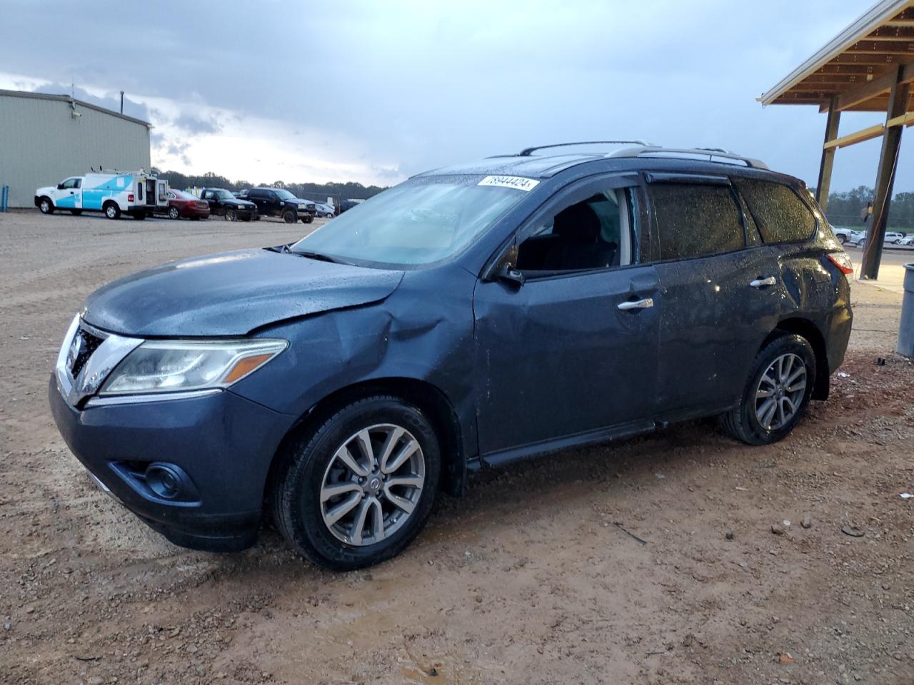 2015 Nissan Pathfinder - Image 1