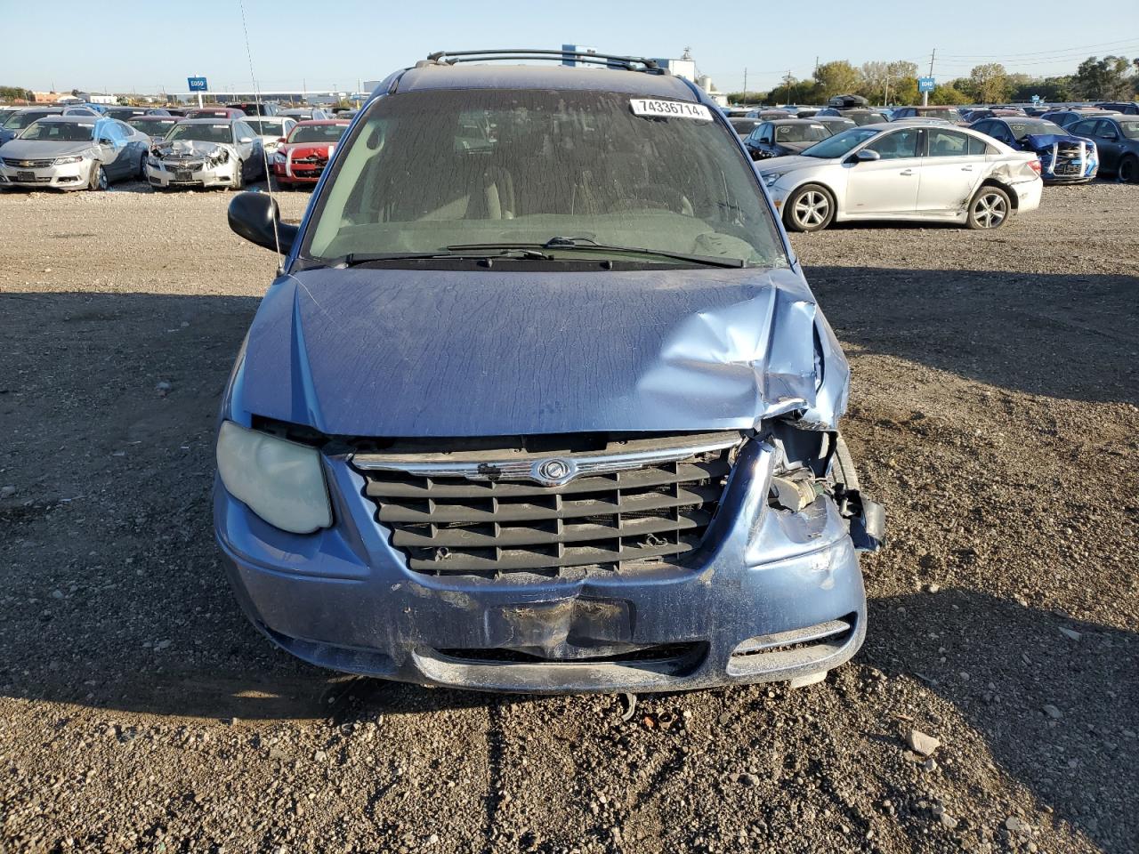 2007 Chrysler Town & Country - Image 5