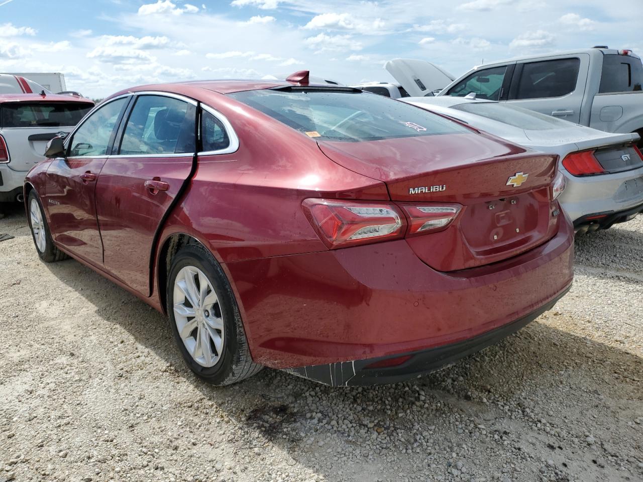 2020 Chevrolet Malibu - Image 2