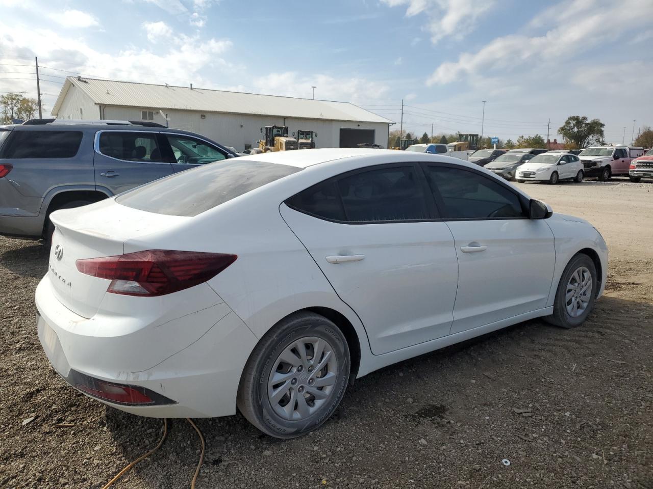 2019 Hyundai Elantra - Image 3