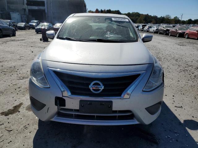  NISSAN VERSA 2017 Silver