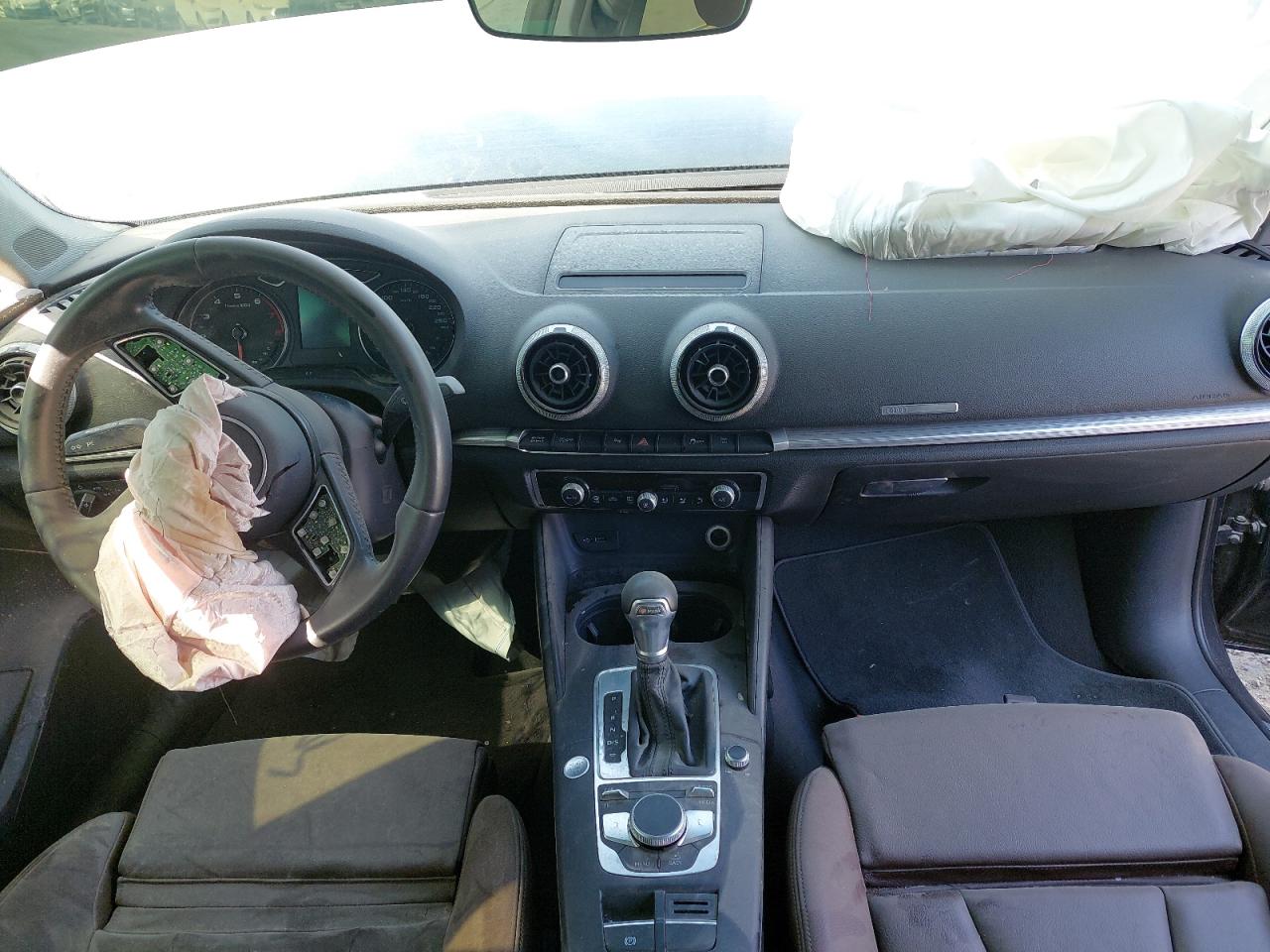 WAUZZZFF0J1008900 - 2018 Audi A3 - #undefined