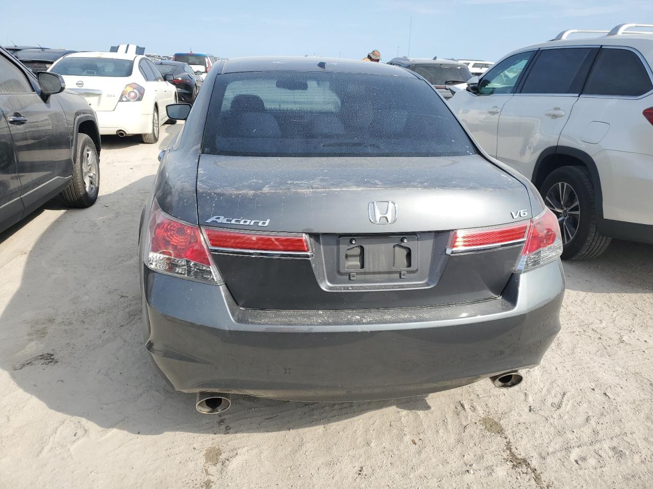 2012 Honda Accord Exl VIN: 1HGCP3F81CA038439 Lot: 76293704