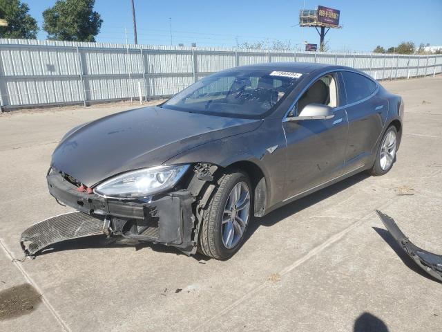 2015 Tesla Model S 