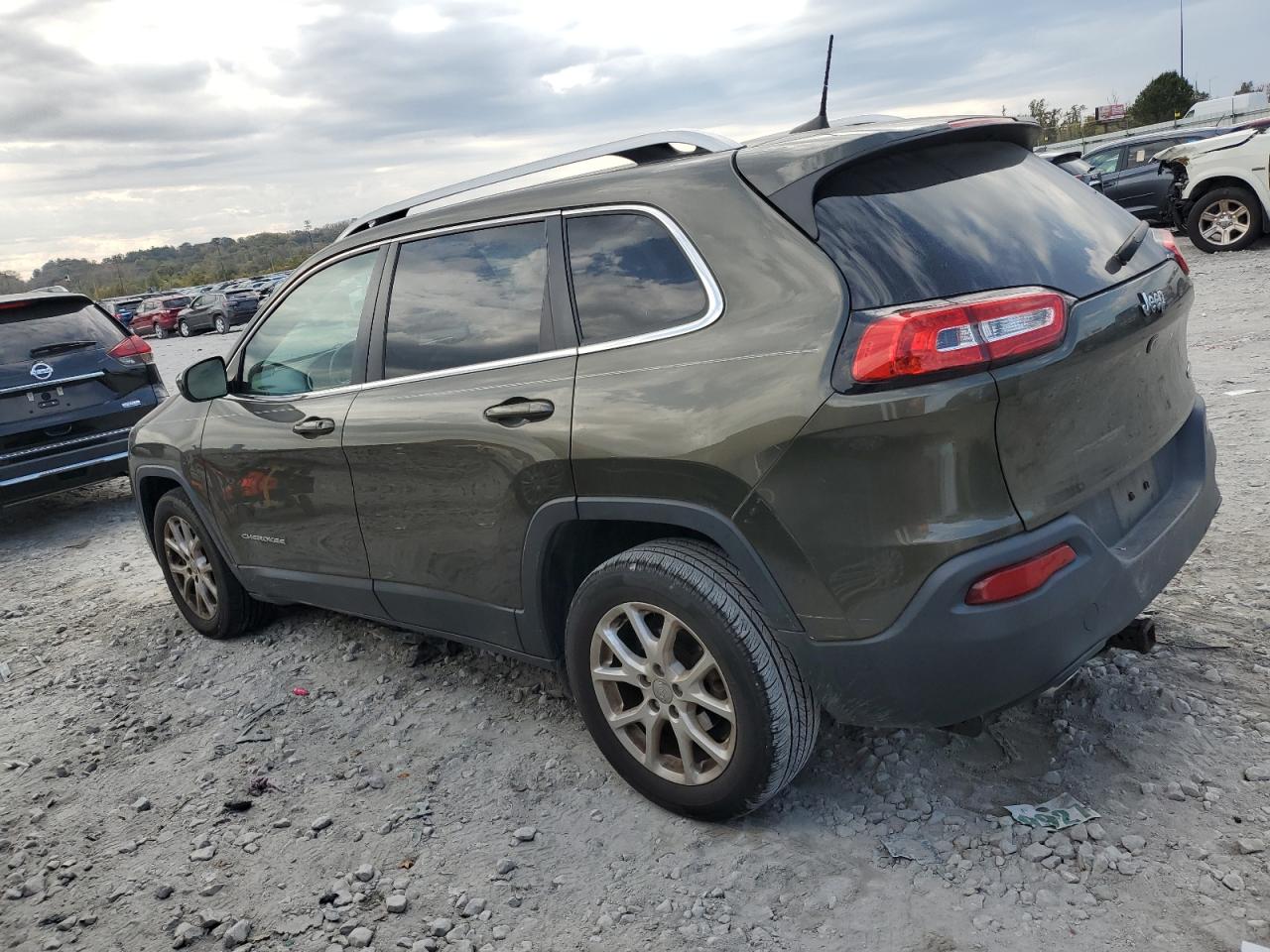 2016 Jeep Grand Cherokee - Image 2