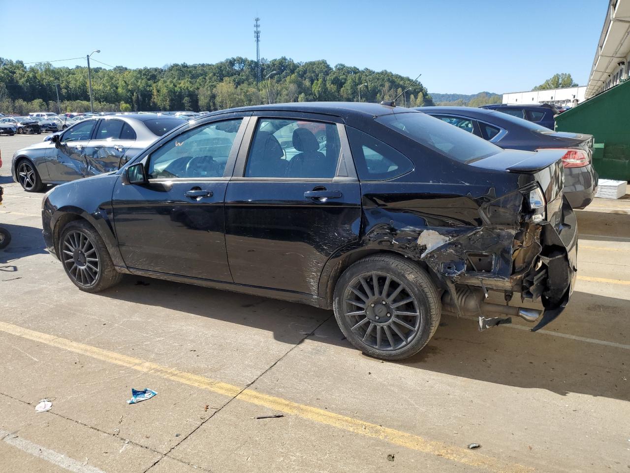 2011 Ford Focus - Image 2