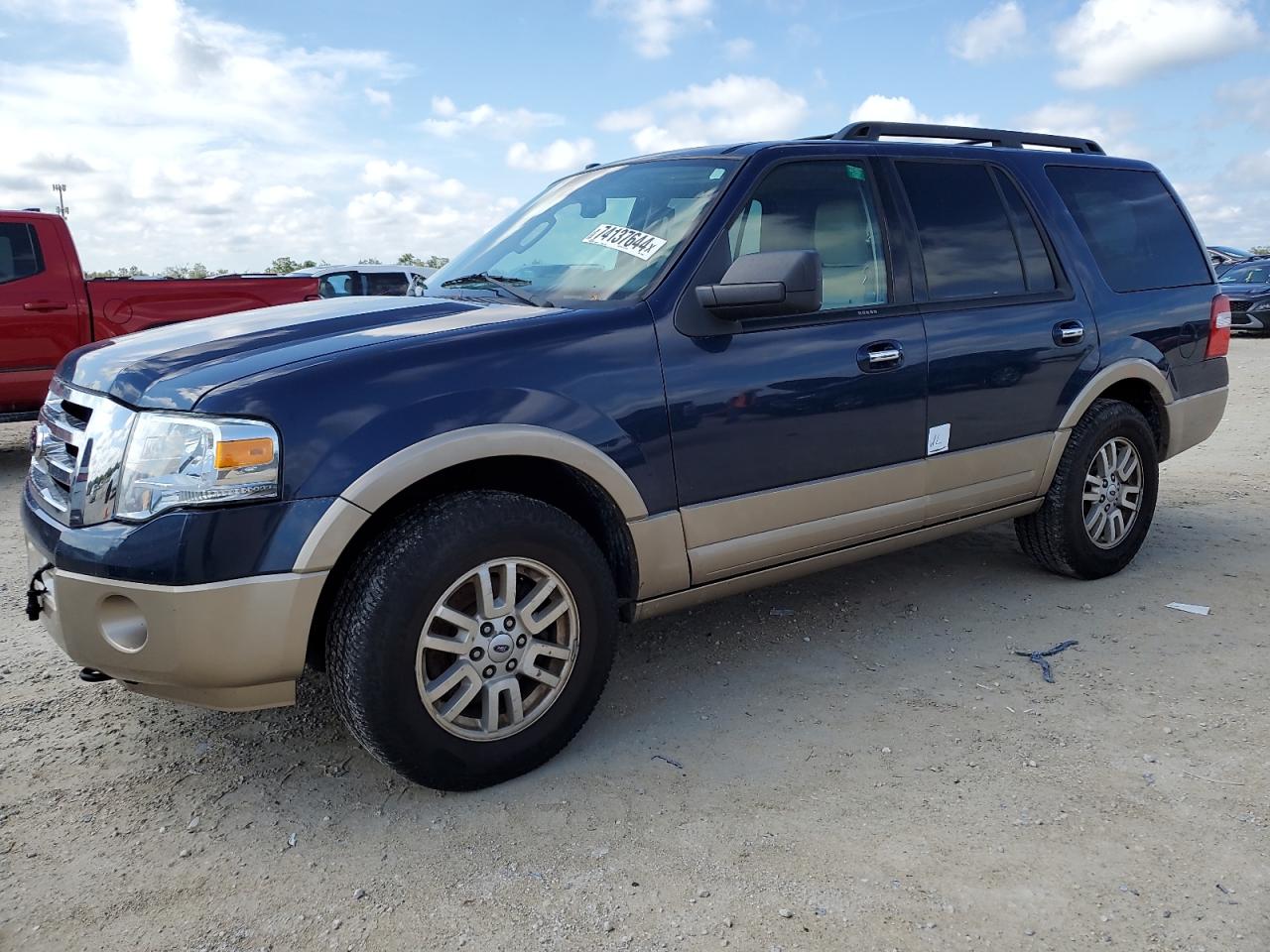 1FMJU1J50DEF12063 2013 Ford Expedition Xlt