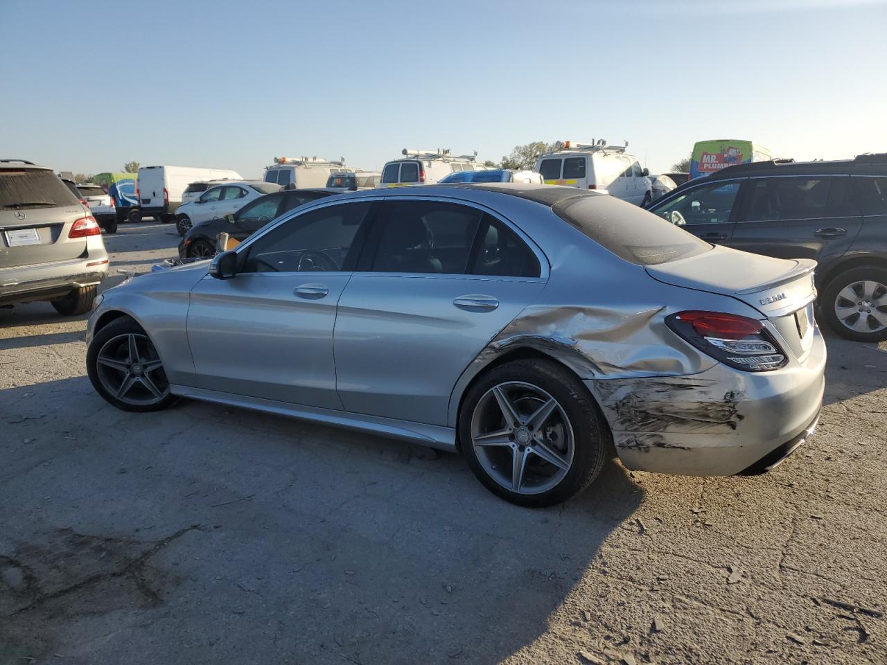 VIN 55SWF4KB7GU134979 2016 MERCEDES-BENZ C-CLASS no.2