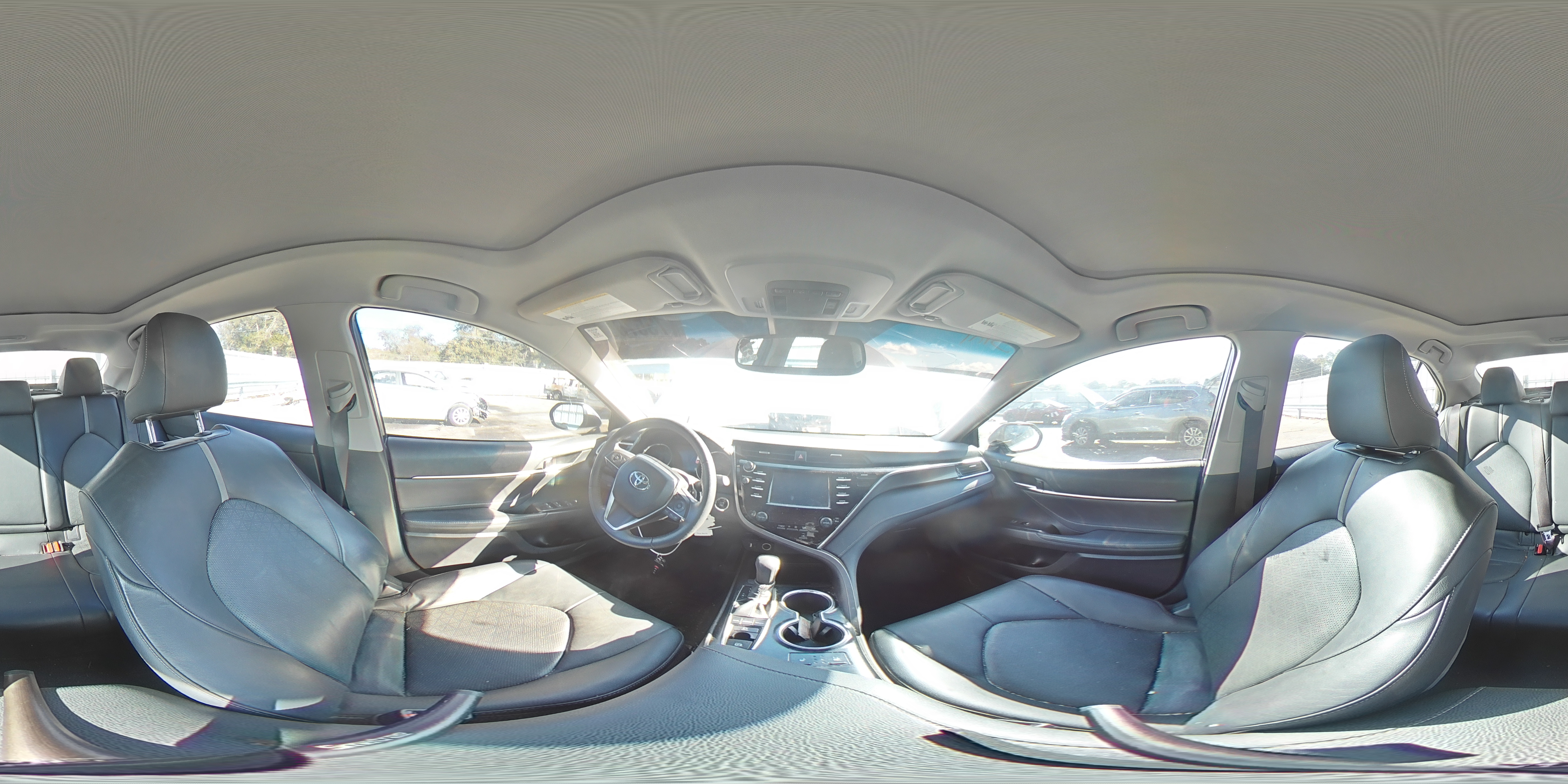 2017 Toyota Camry - Image 12