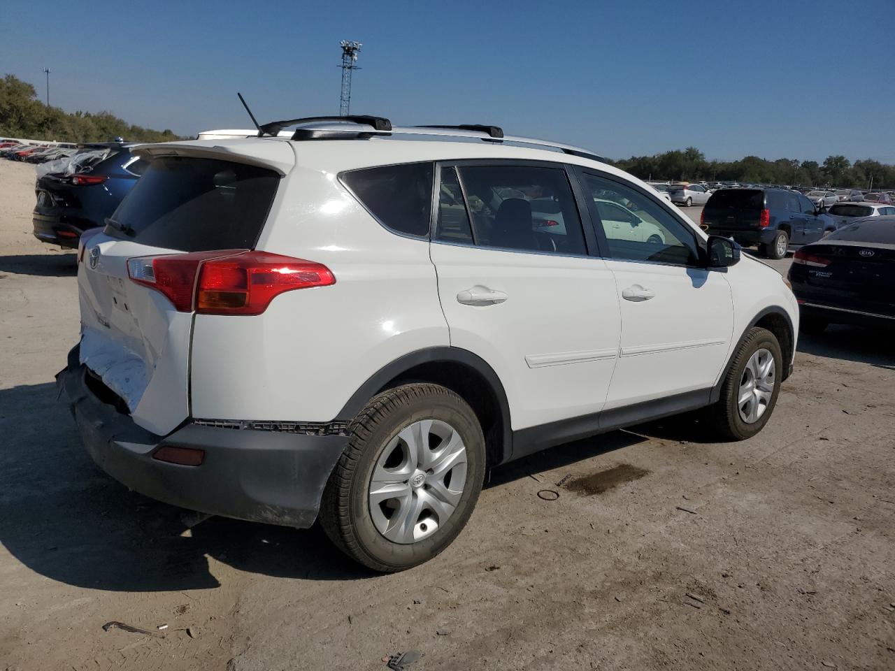 2015 Toyota RAV 4 - Image 3