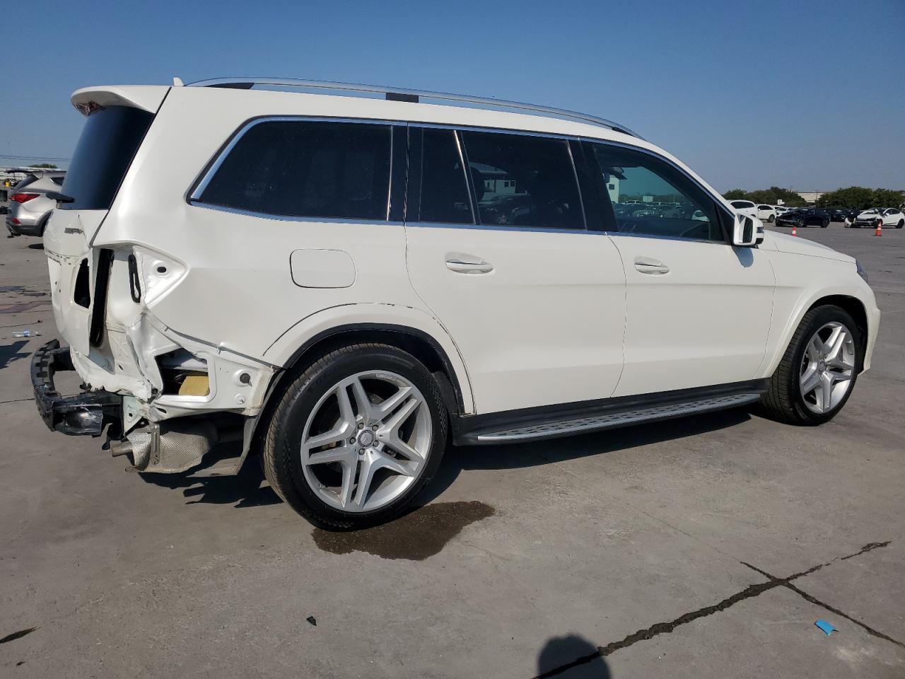 VIN 4JGDF7DE0GA698091 2016 MERCEDES-BENZ GL-CLASS no.3