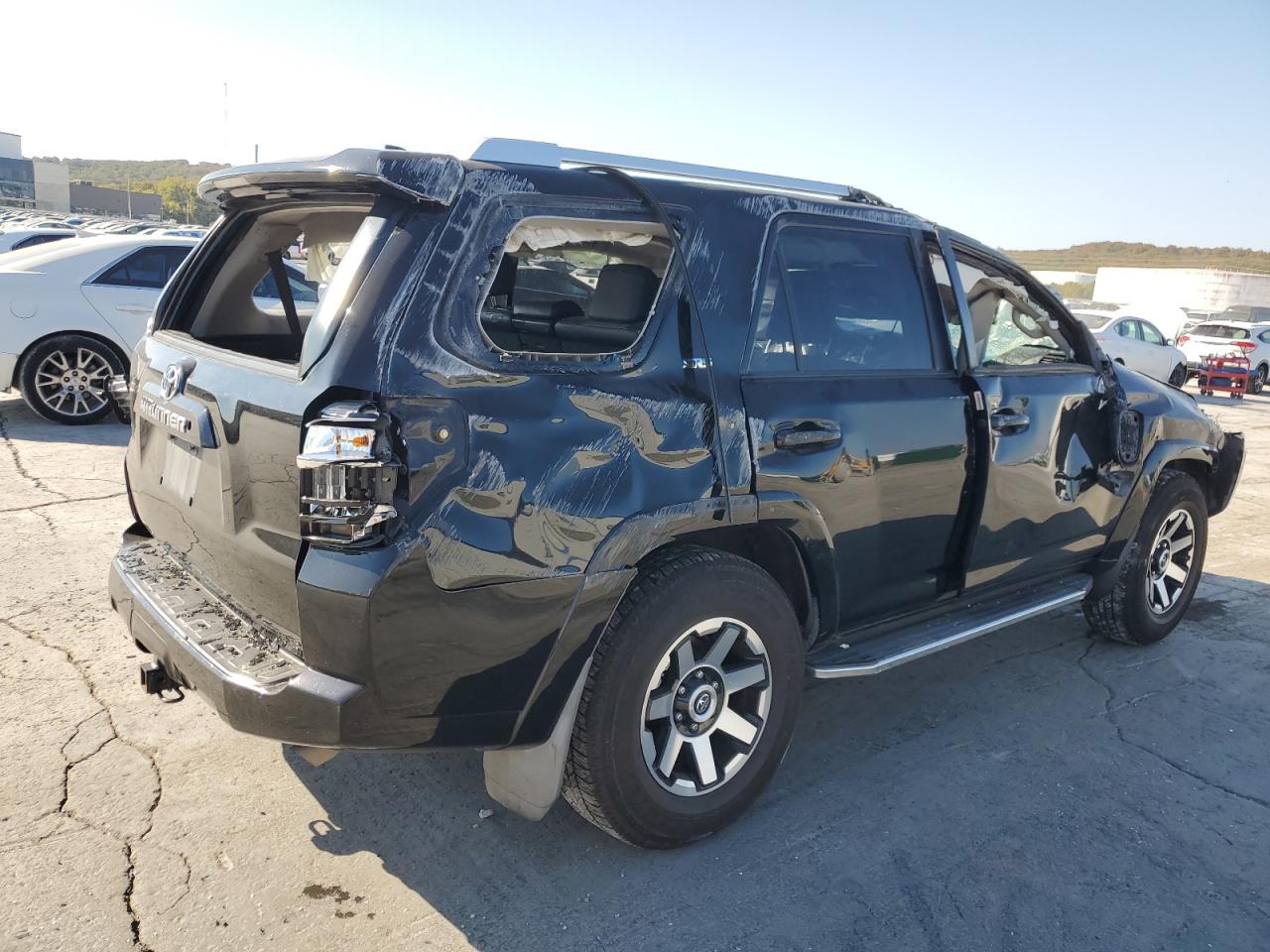 VIN JTEZU5JR9G5117056 2016 TOYOTA 4RUNNER no.3