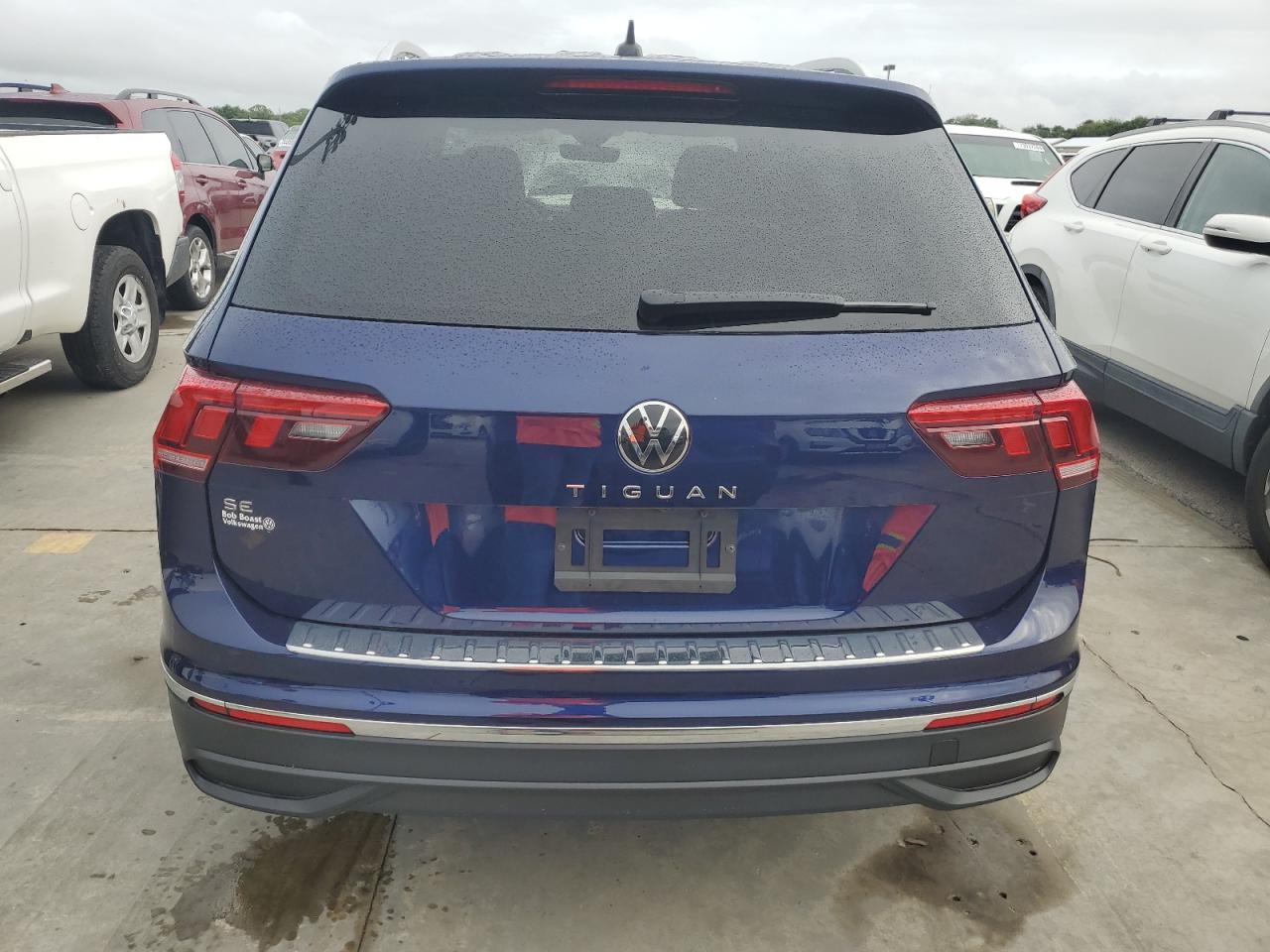 3VVNB7AX8RM178528 2024 Volkswagen Tiguan Se