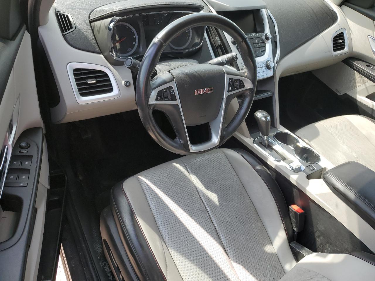2016 GMC Terrain - Image 8