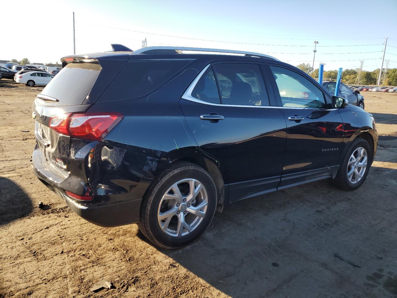 2021 Chevrolet Equinox - Image 3