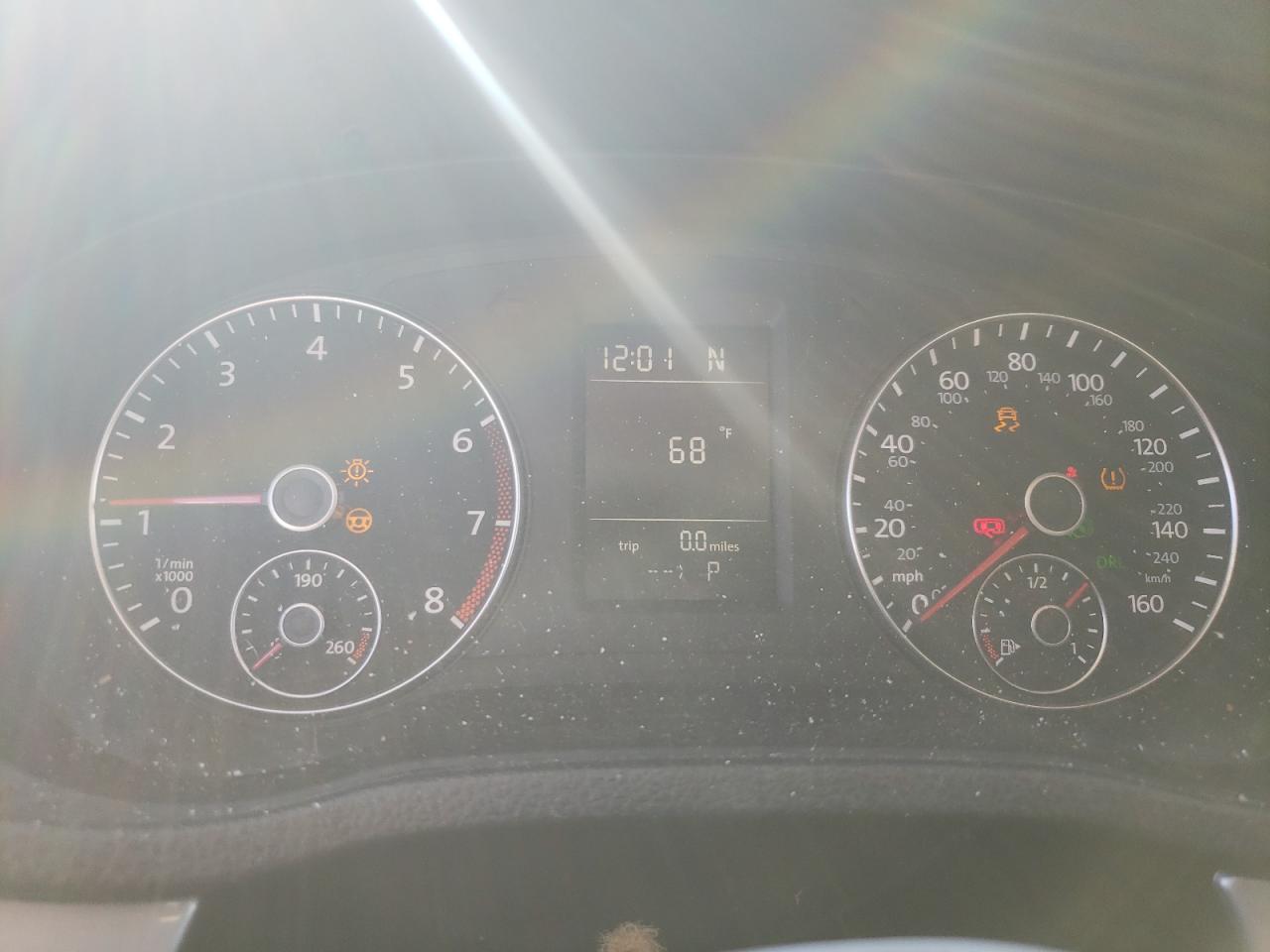 2014 Volkswagen Passat - Image 9