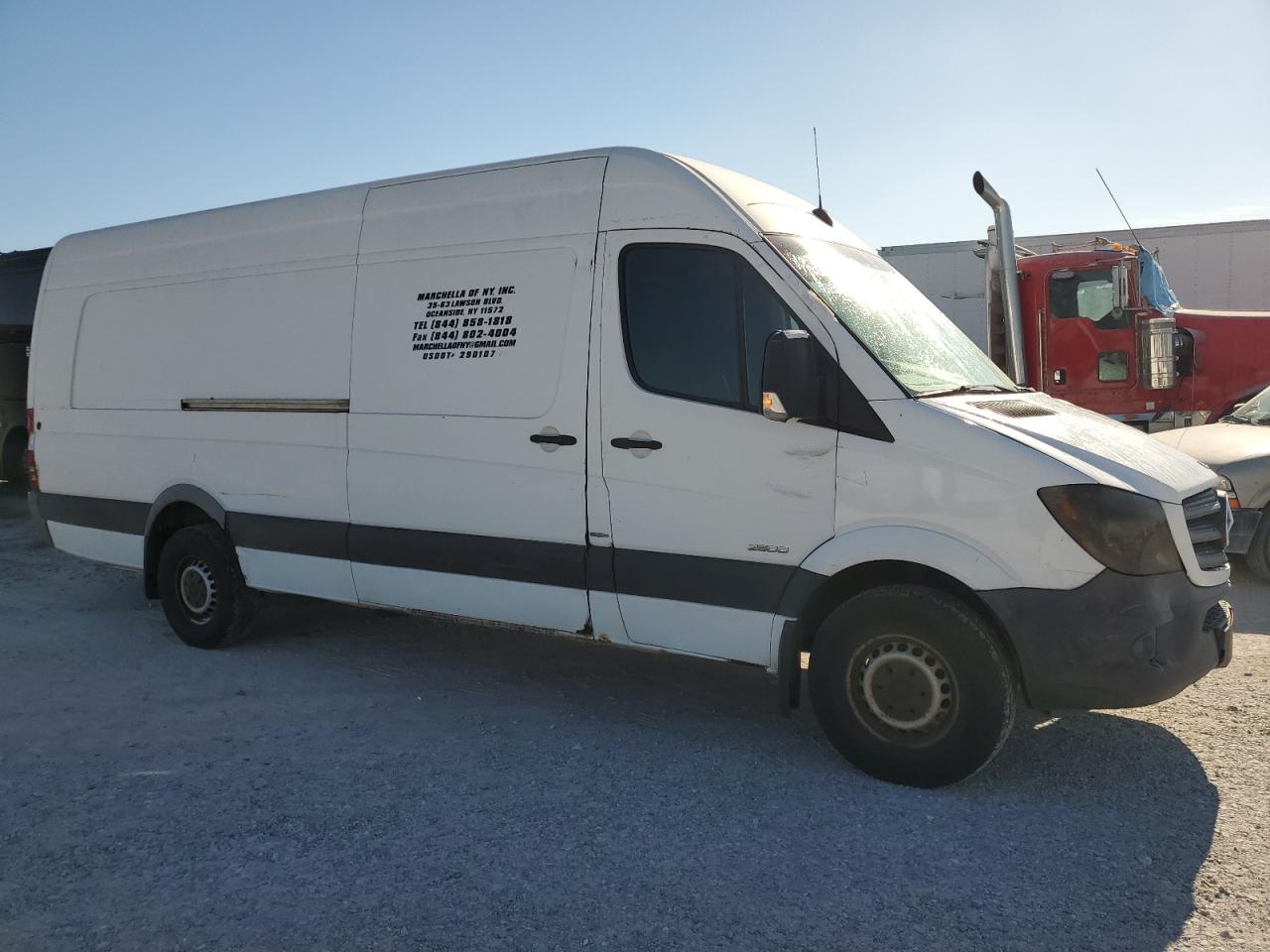 VIN WD3PE8DC7FP112470 2015 MERCEDES-BENZ SPRINTER no.4