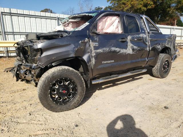 Pickups TOYOTA TUNDRA 2017 Szary