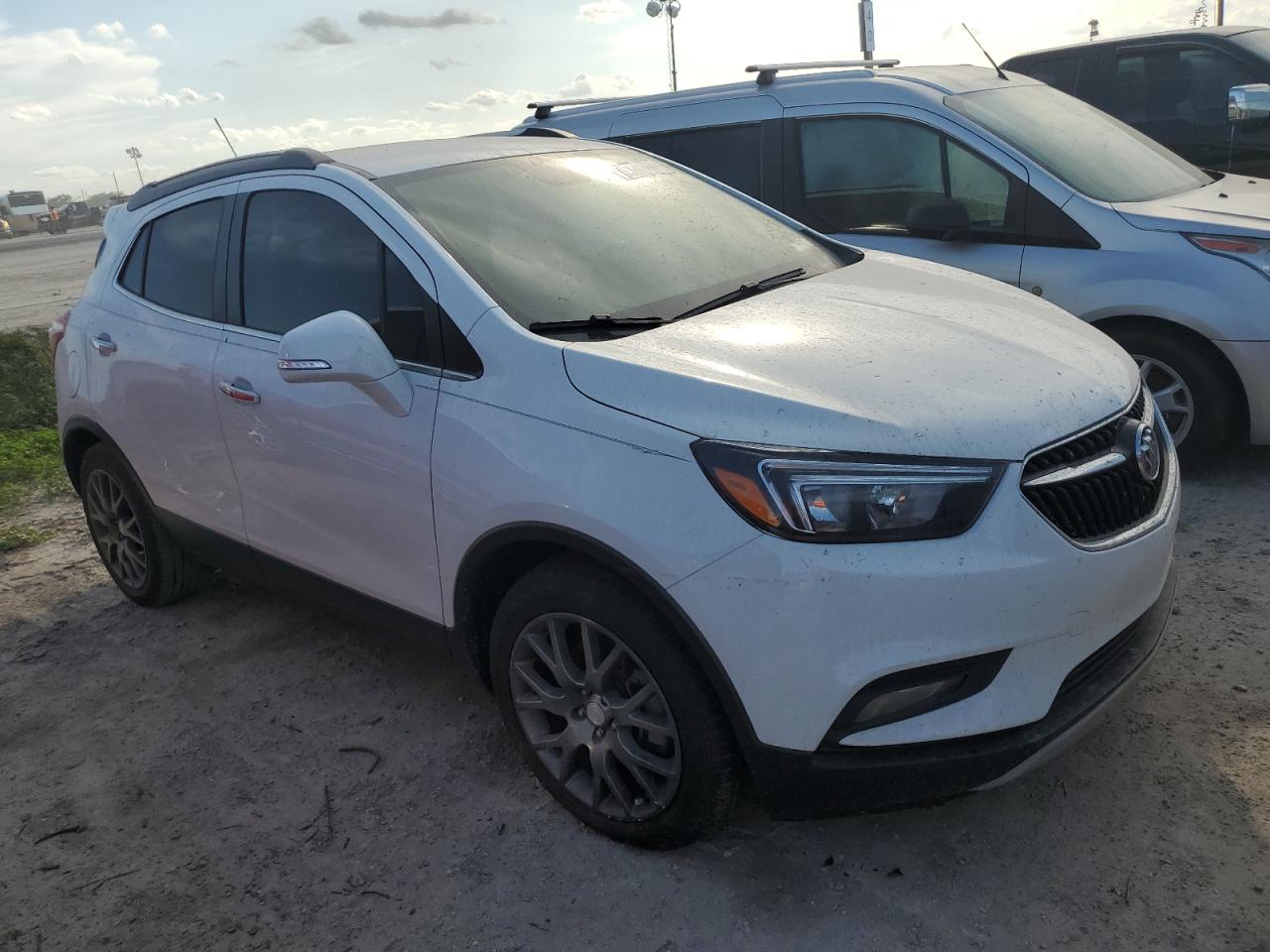 KL4CJ1SB5KB778486 2019 Buick Encore Sport Touring