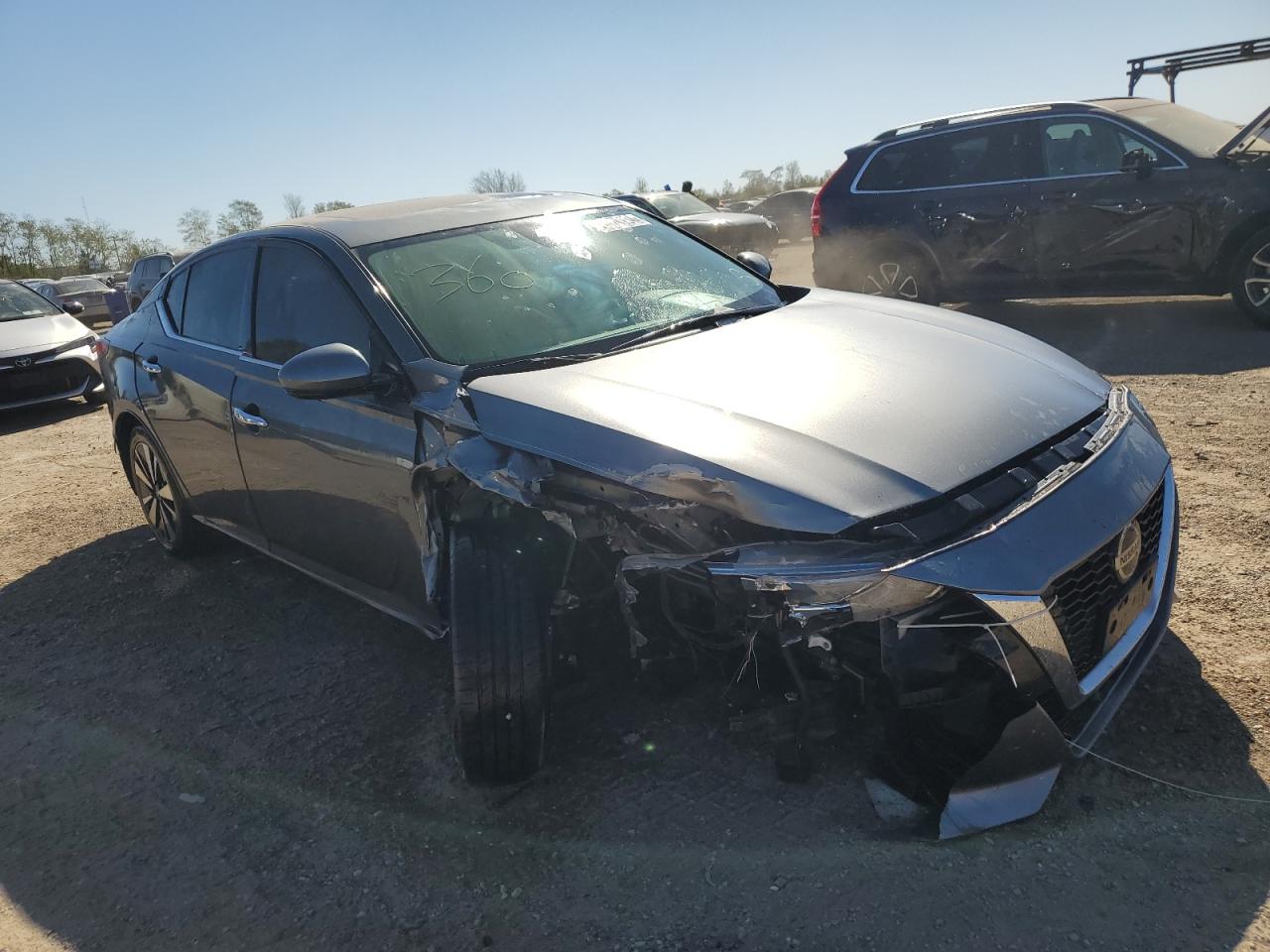 2019 Nissan Altima - Image 4