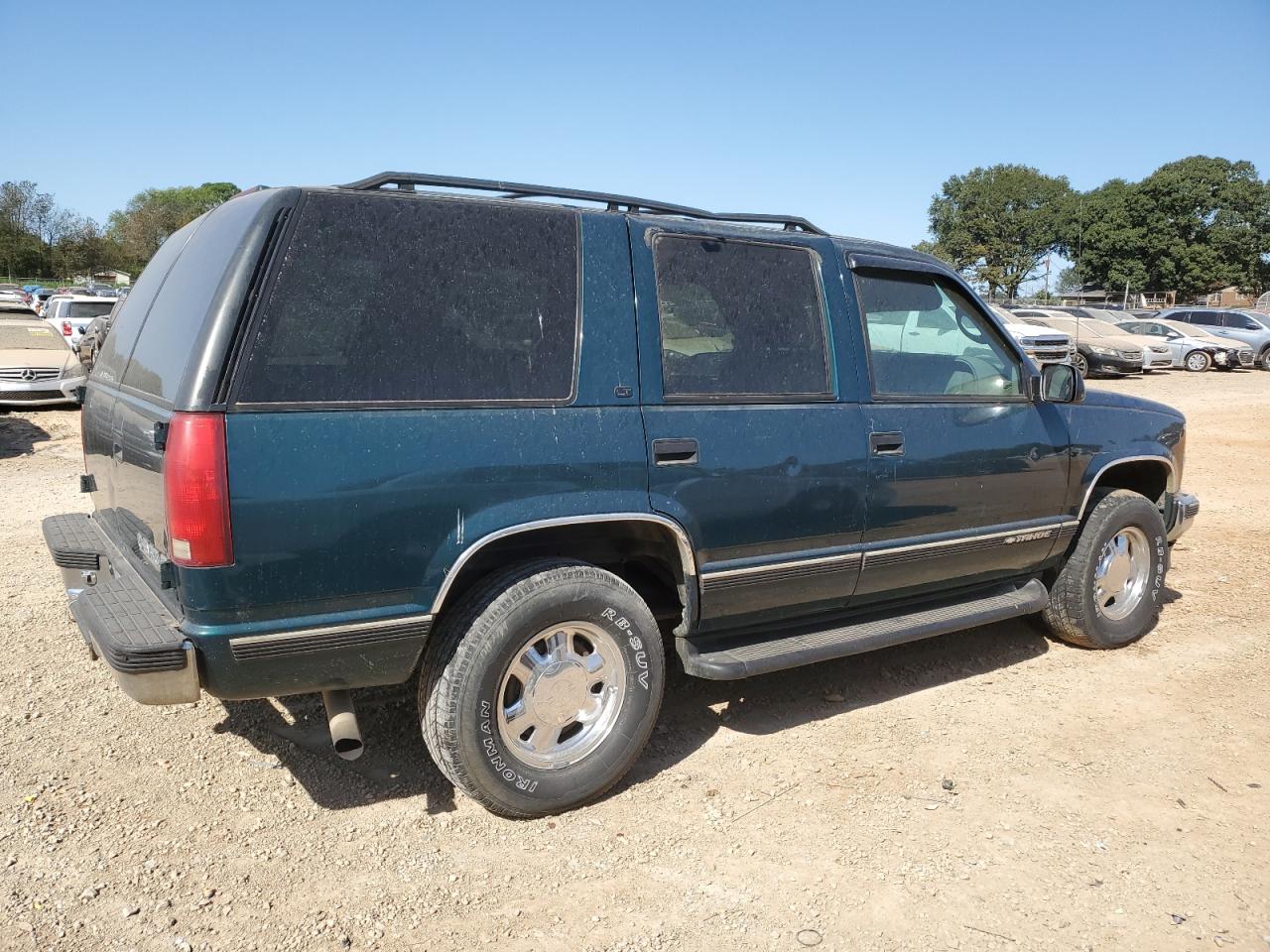 1998 Chevrolet Tahoe K1500 VIN: 1GNEK13R2WJ347601 Lot: 75742084