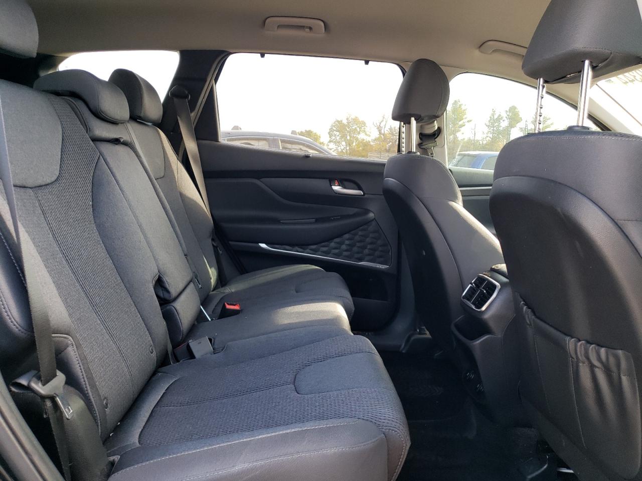 2020 Hyundai Santa Fe - Image 11