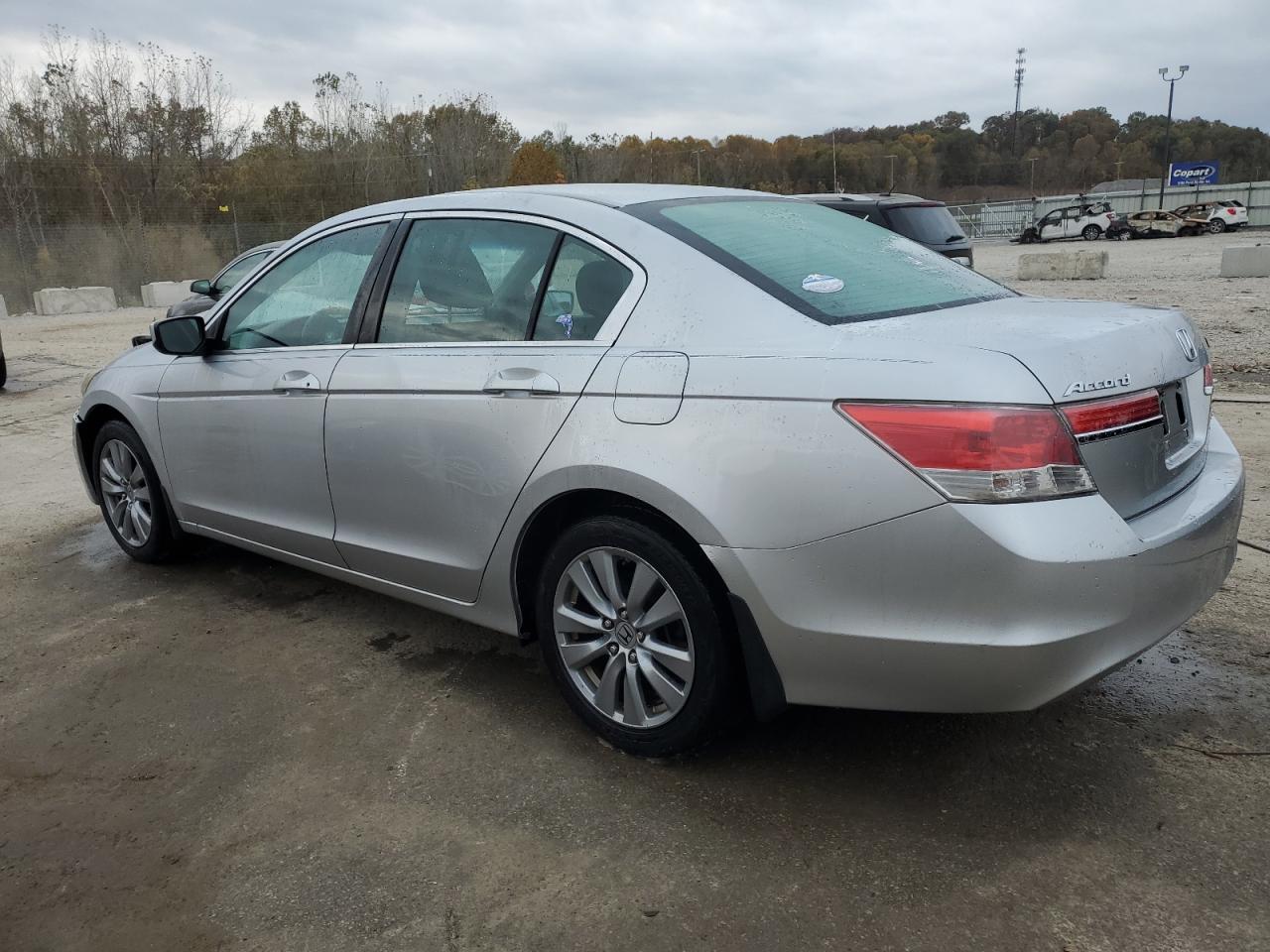 2011 Honda Accord - Image 2