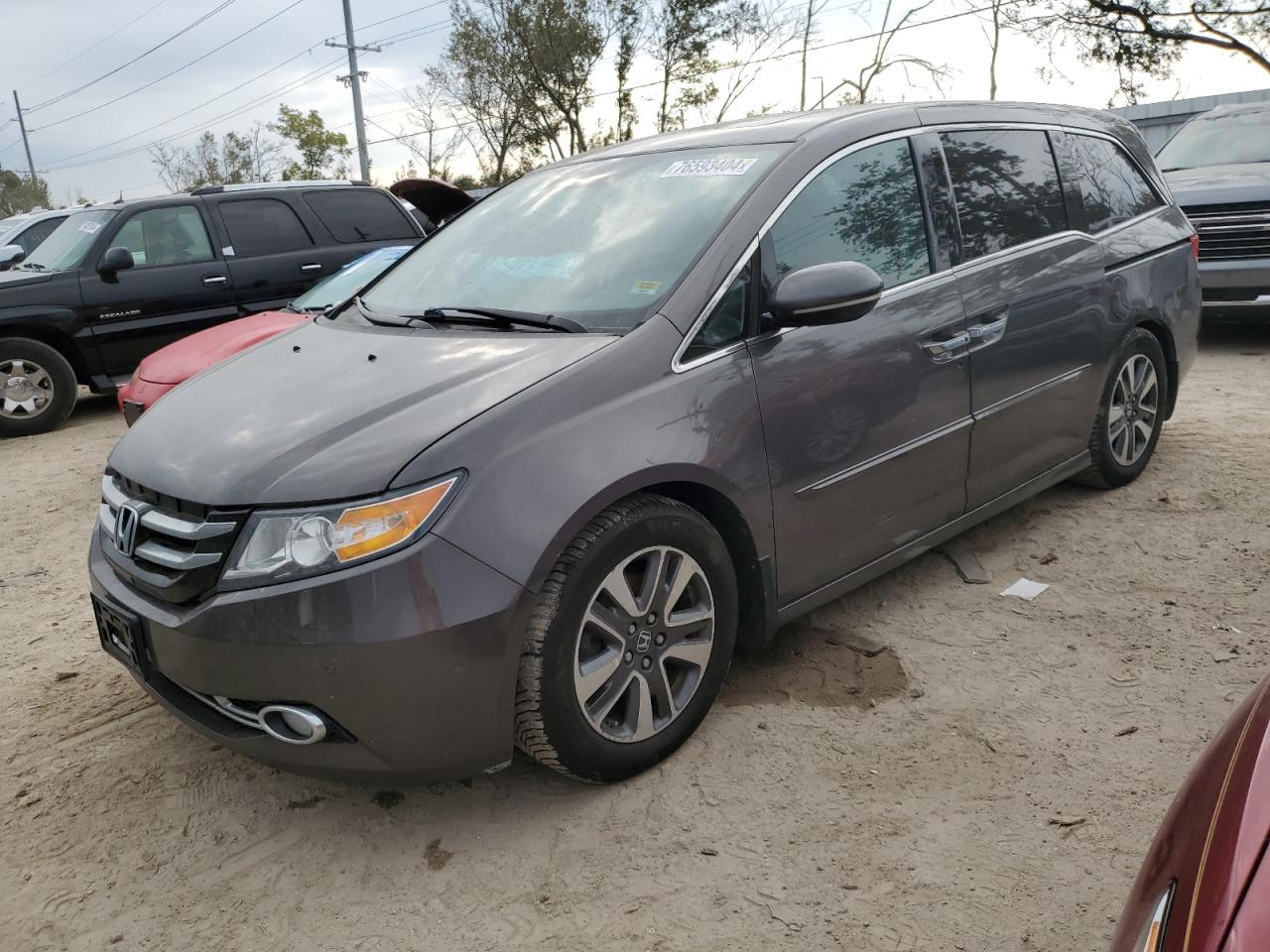 2015 Honda Odyssey - Image 1