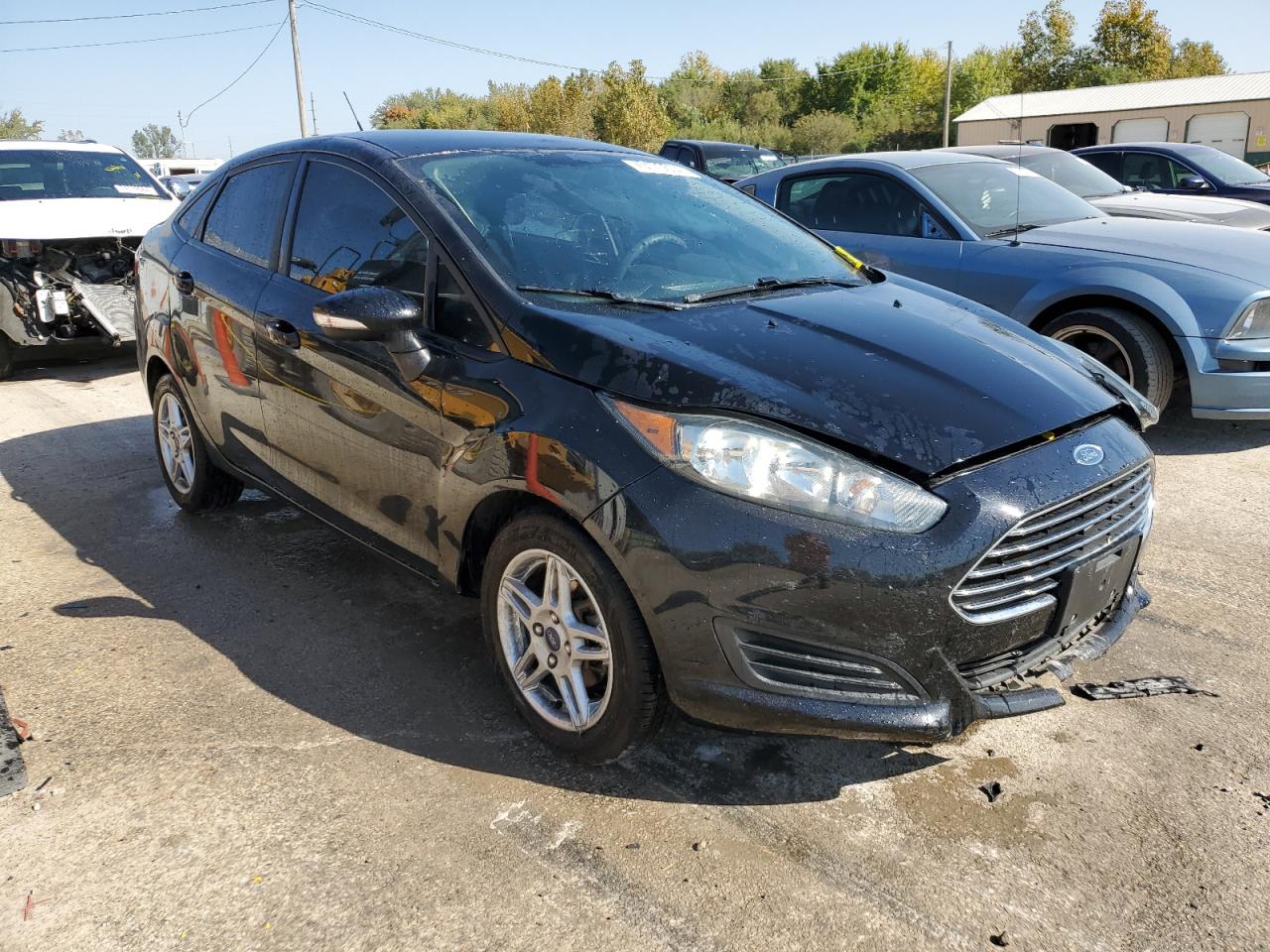 VIN 3FADP4BJ3HM142836 2017 FORD FIESTA no.4