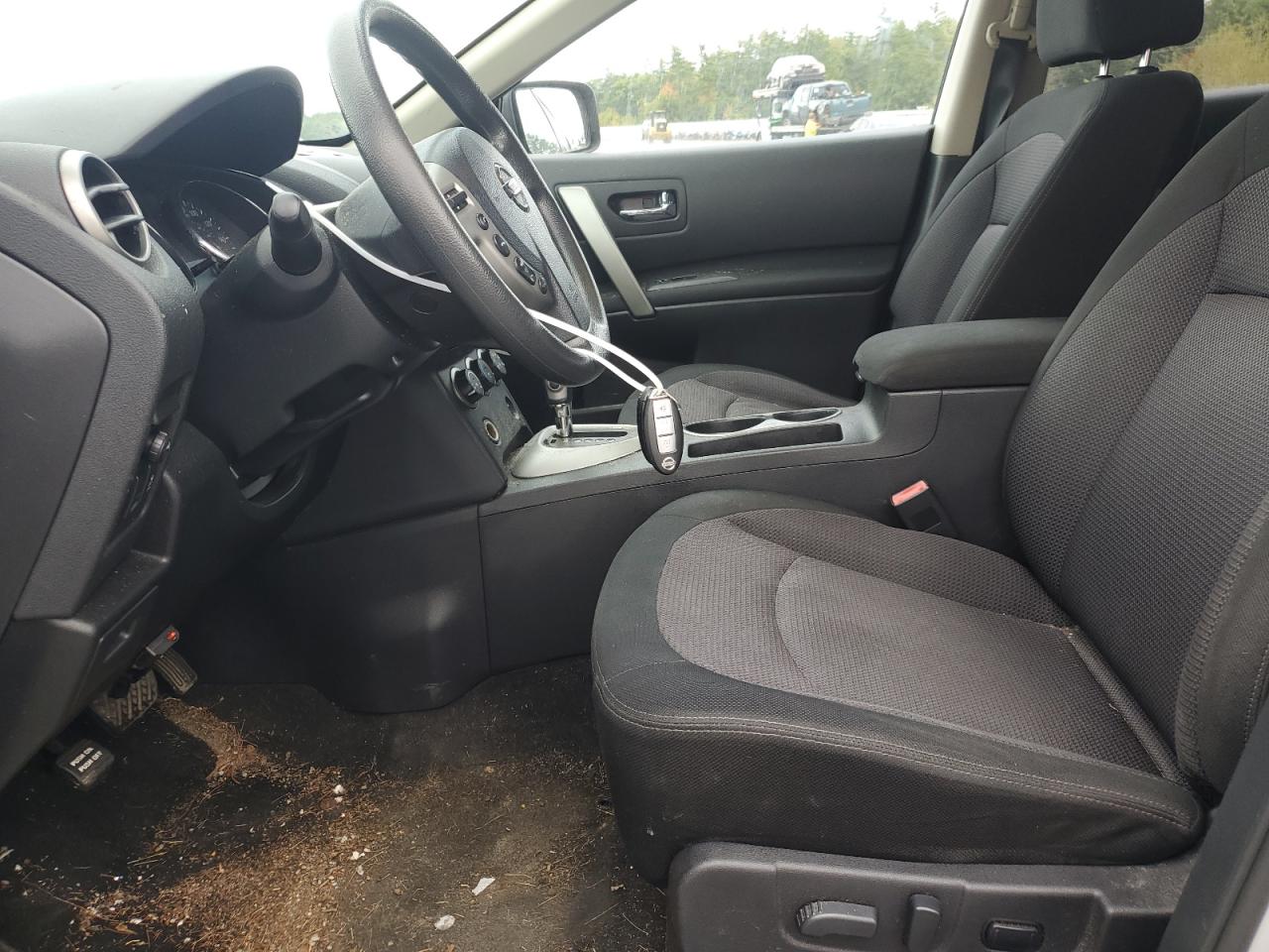 2011 Nissan Rogue - Image 7