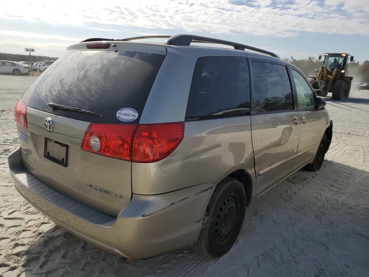2009 Toyota Sienna - Image 3