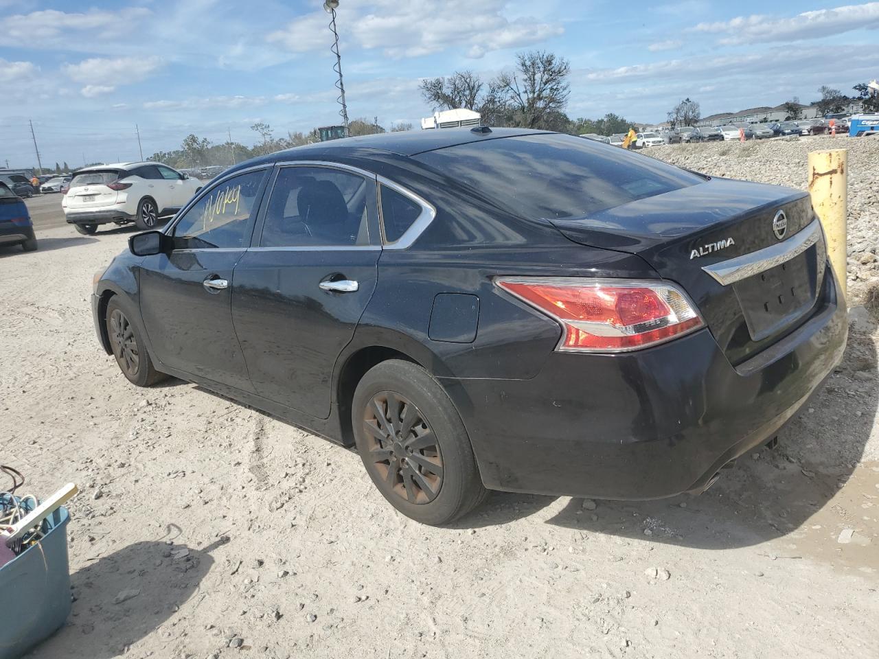 2014 Nissan Altima - Image 2