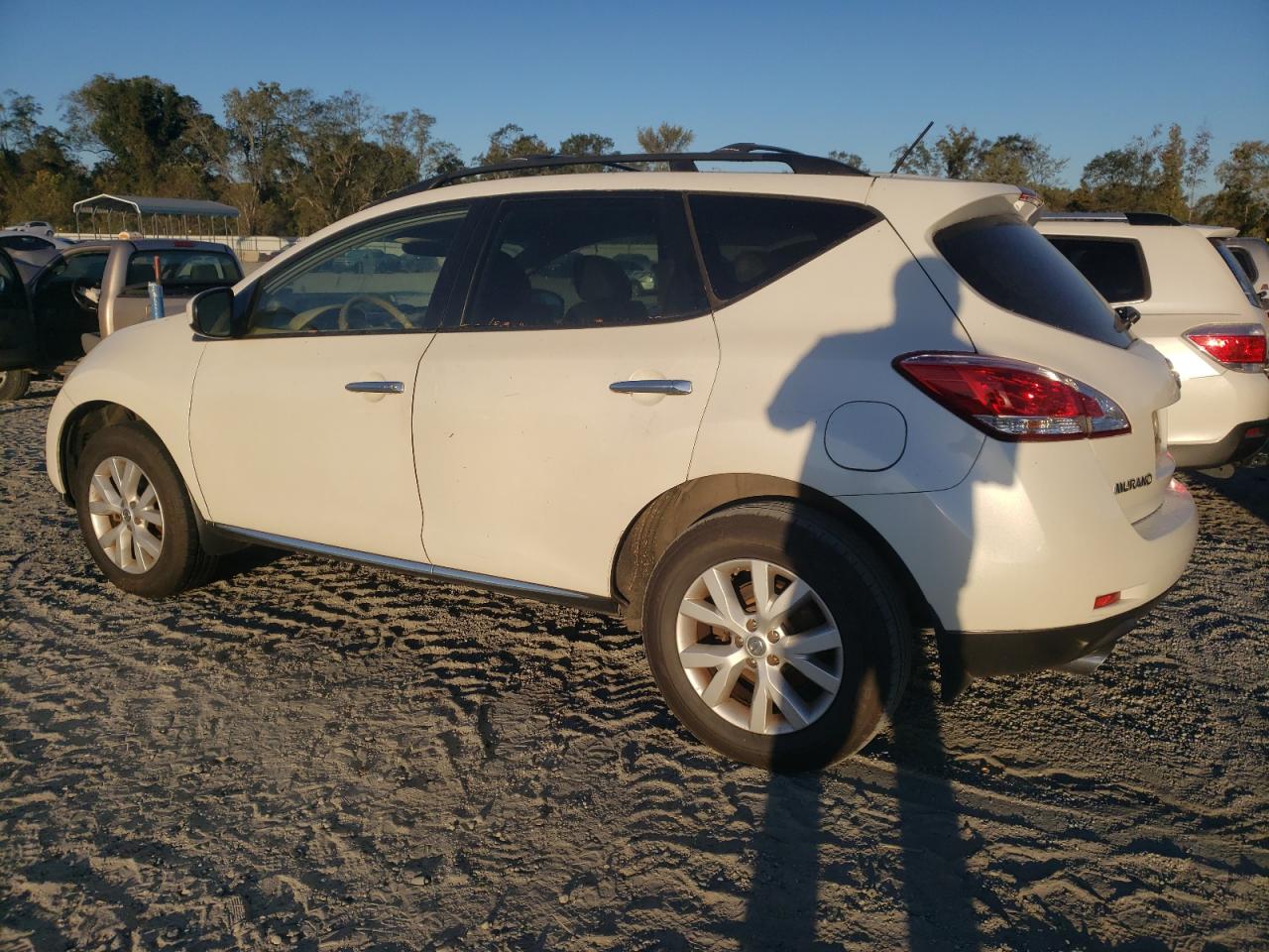 2012 Nissan Murano - Image 2