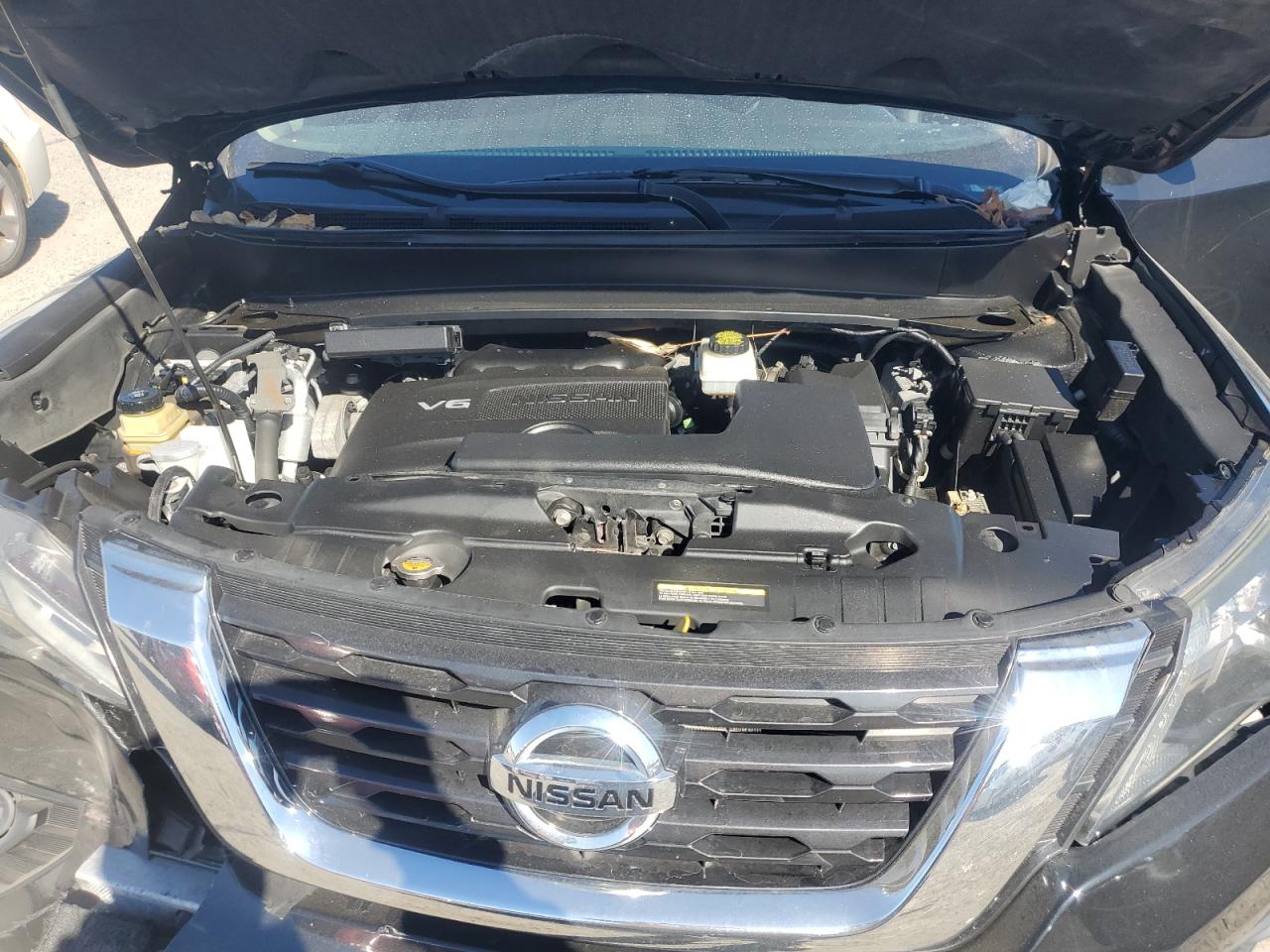 2017 Nissan Pathfinder - Image 12