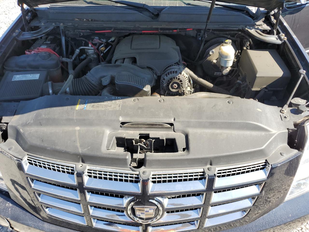 1GYFK63808R240594 2008 Cadillac Escalade Luxury