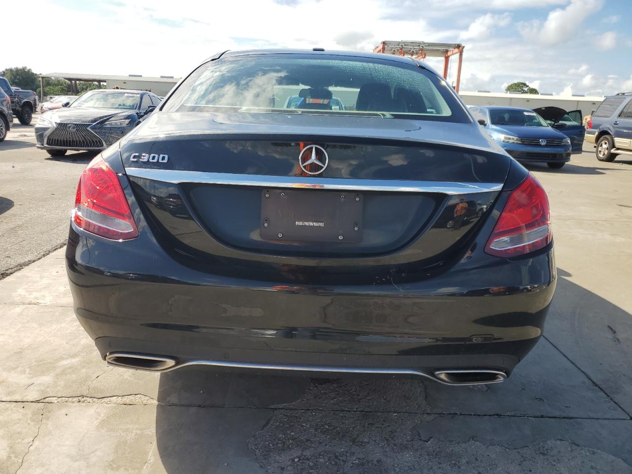 2017 Mercedes-Benz C 300 VIN: 55SWF4JB1HU223305 Lot: 74253294