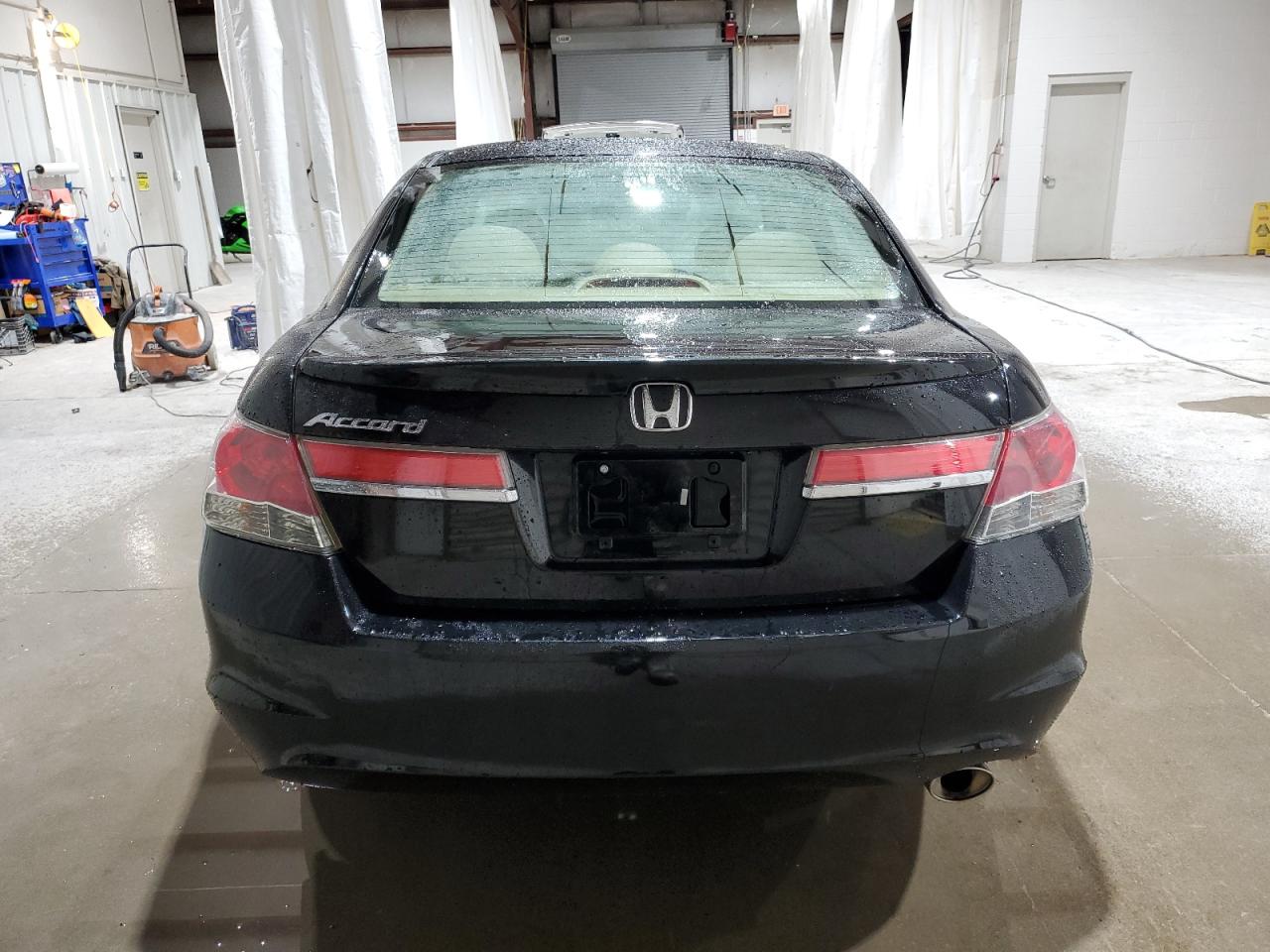 2012 Honda Accord - Image 6