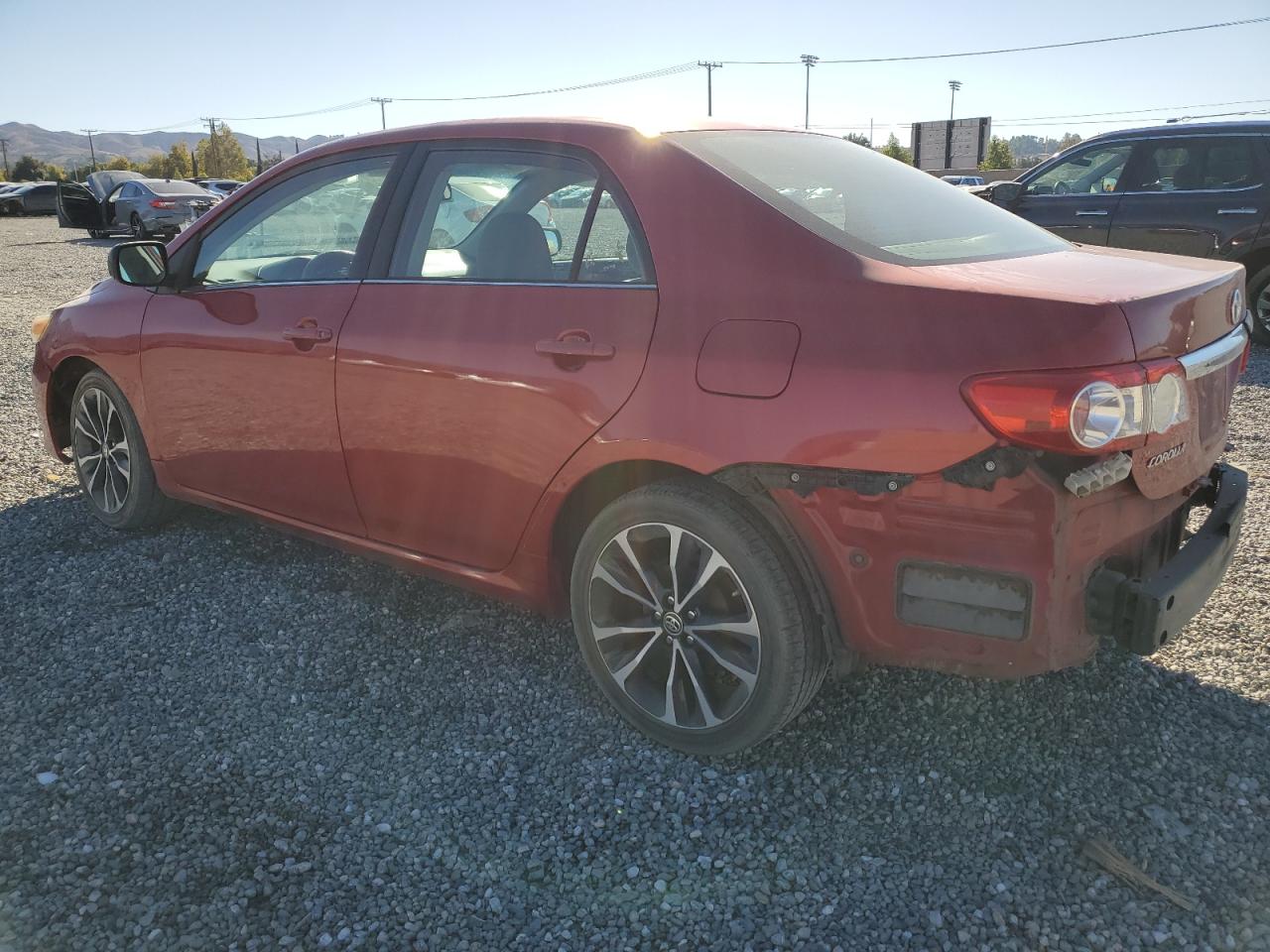 VIN 5YFBU4EE1DP155533 2013 TOYOTA COROLLA no.2