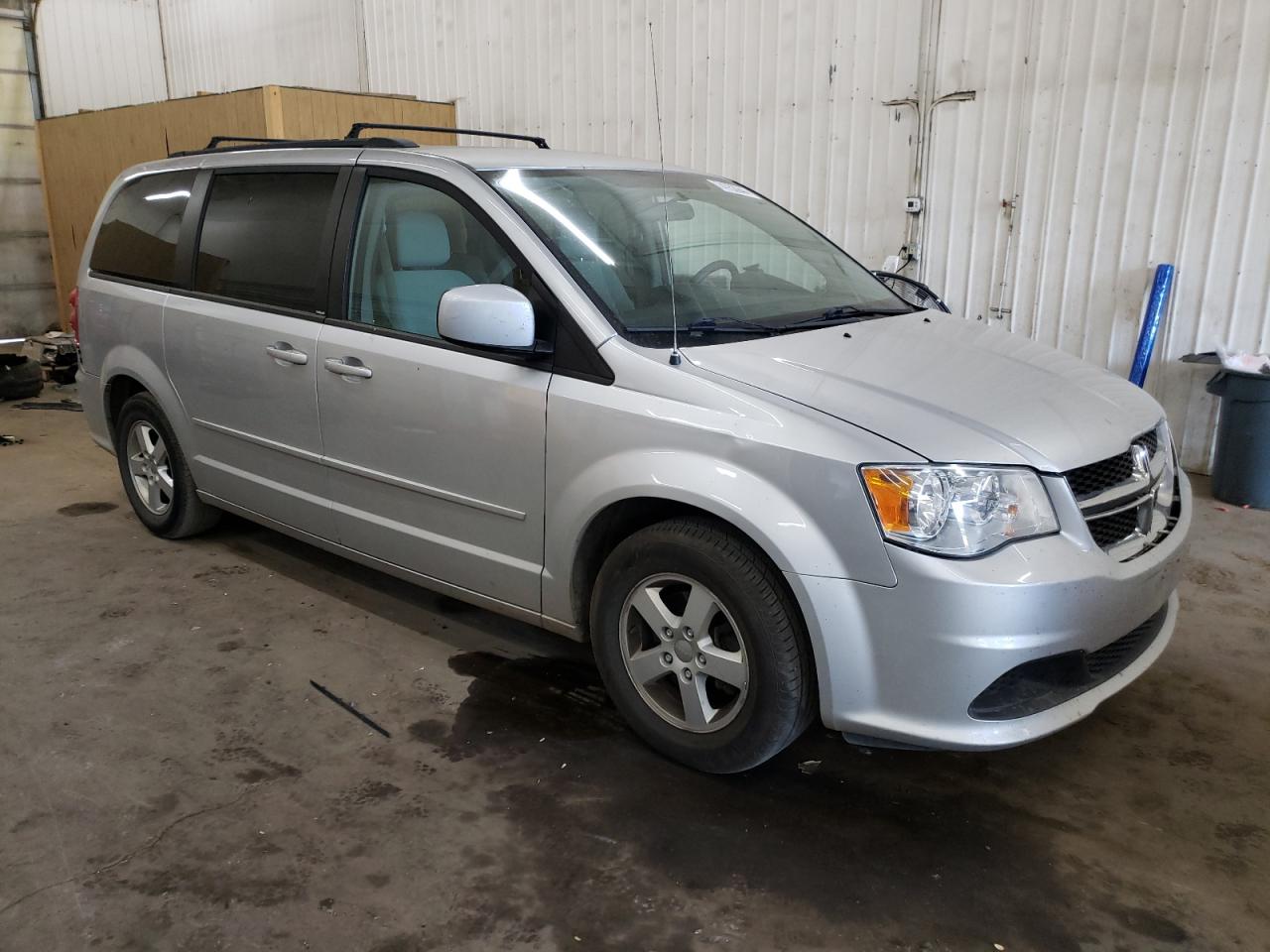 2012 Dodge Caravan - Image 4