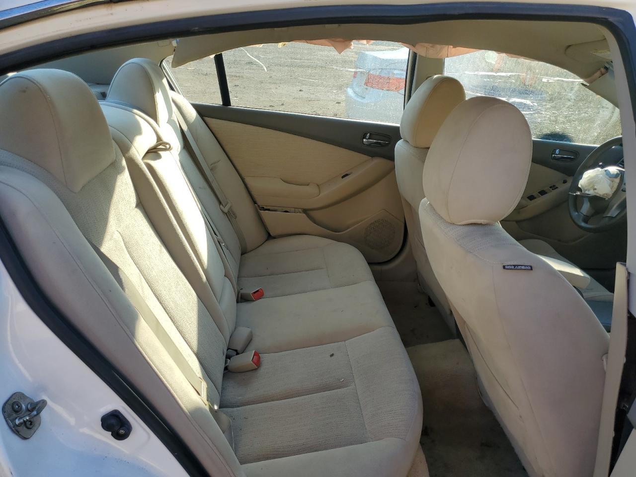 2012 Nissan Altima - Image 10