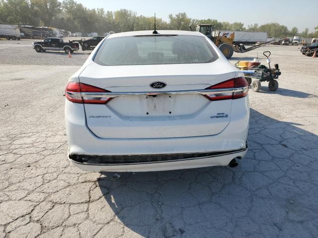  FORD FUSION 2017 Белы