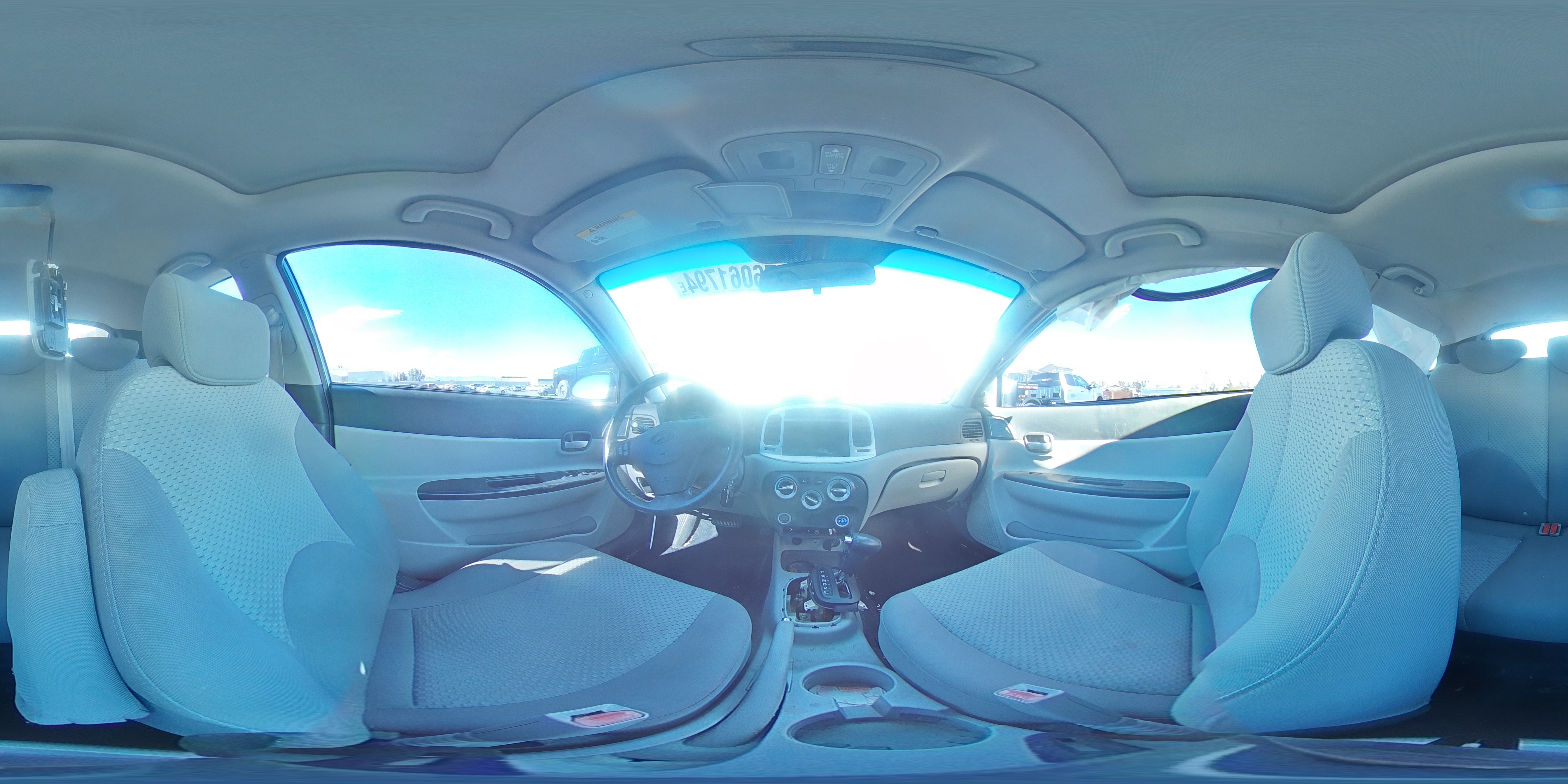 2009 Hyundai Accent - Image 13