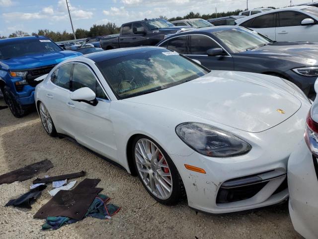 Sedans PORSCHE PANAMERA 2017 White