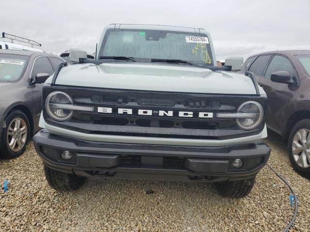  FORD BRONCO 2022 Кремовый