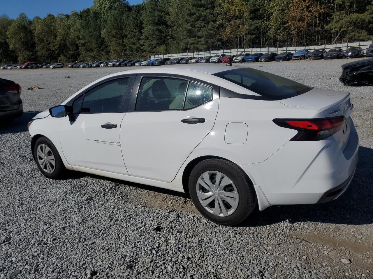 2021 Nissan Versa - Image 2