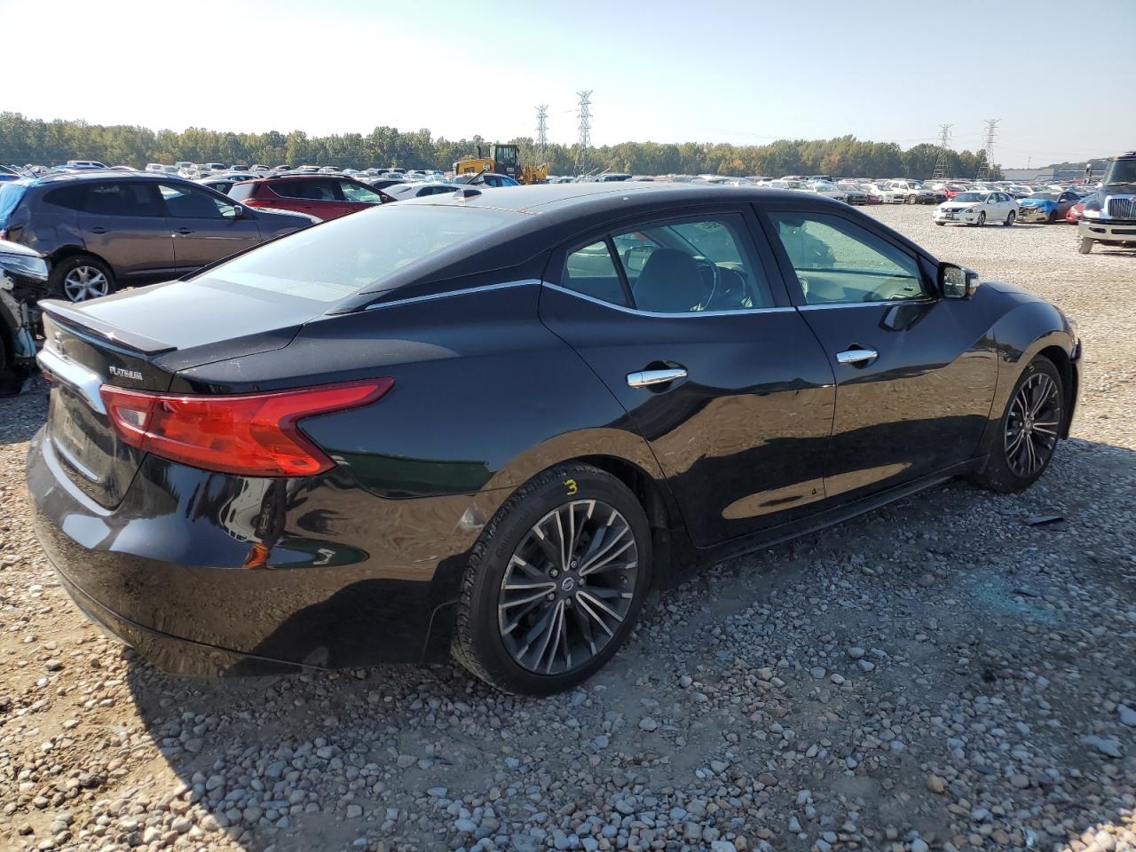 2017 Nissan Maxima - Image 3